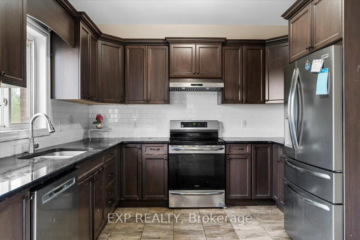 22 Farmington Crescent