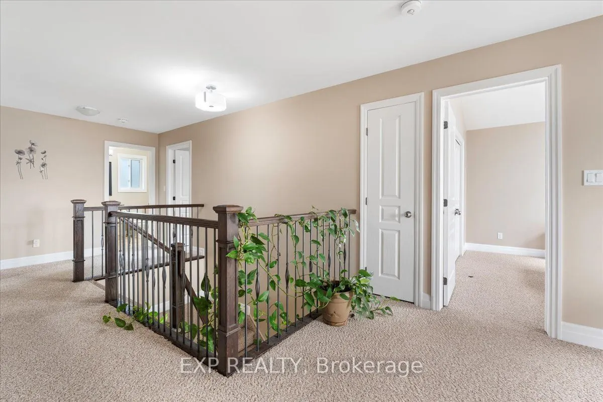 22 Farmington Crescent