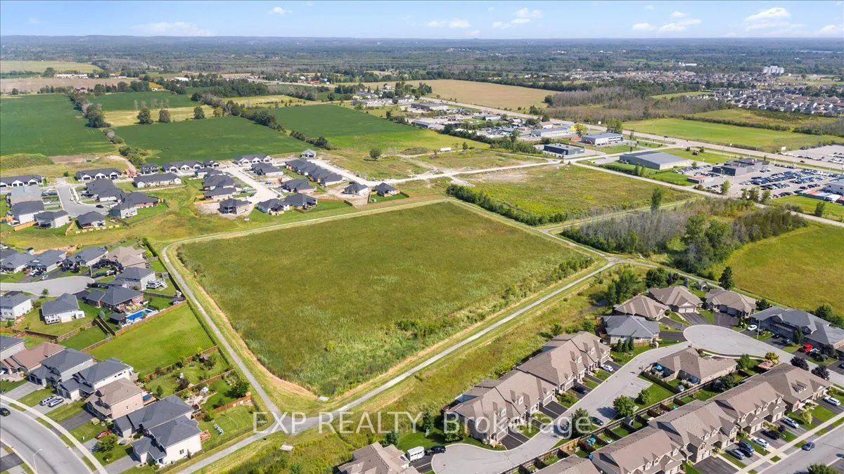 22 Farmington Crescent