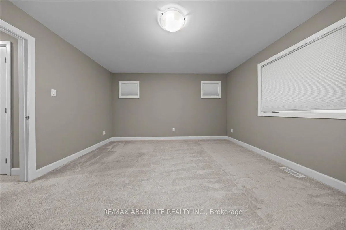 169 Bandelier Way