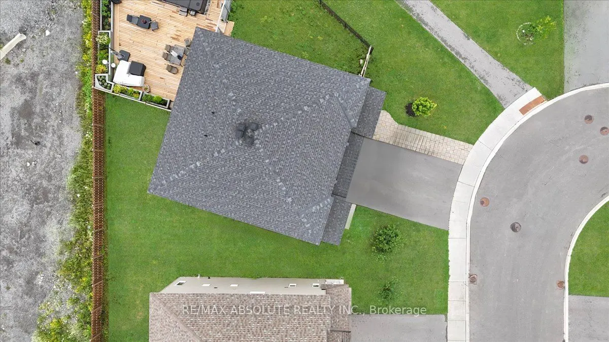 169 Bandelier Way