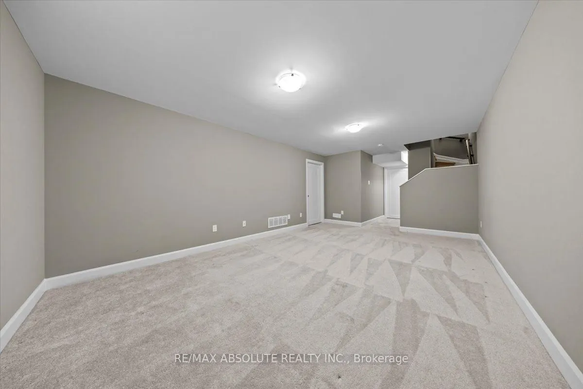 169 Bandelier Way
