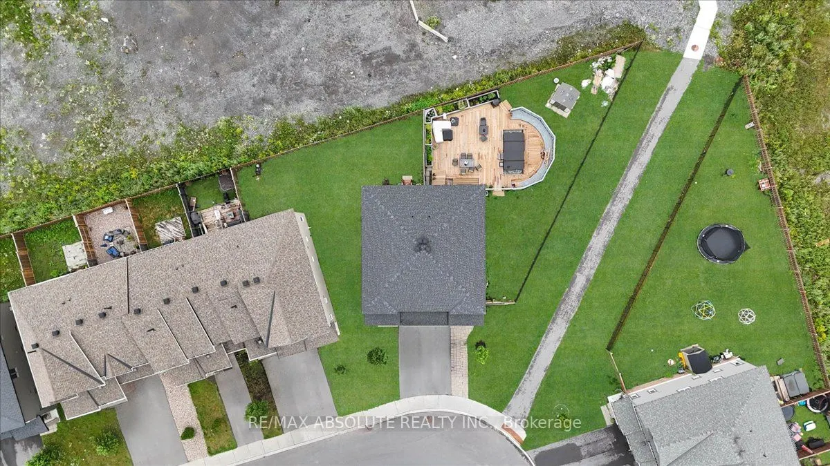 169 Bandelier Way