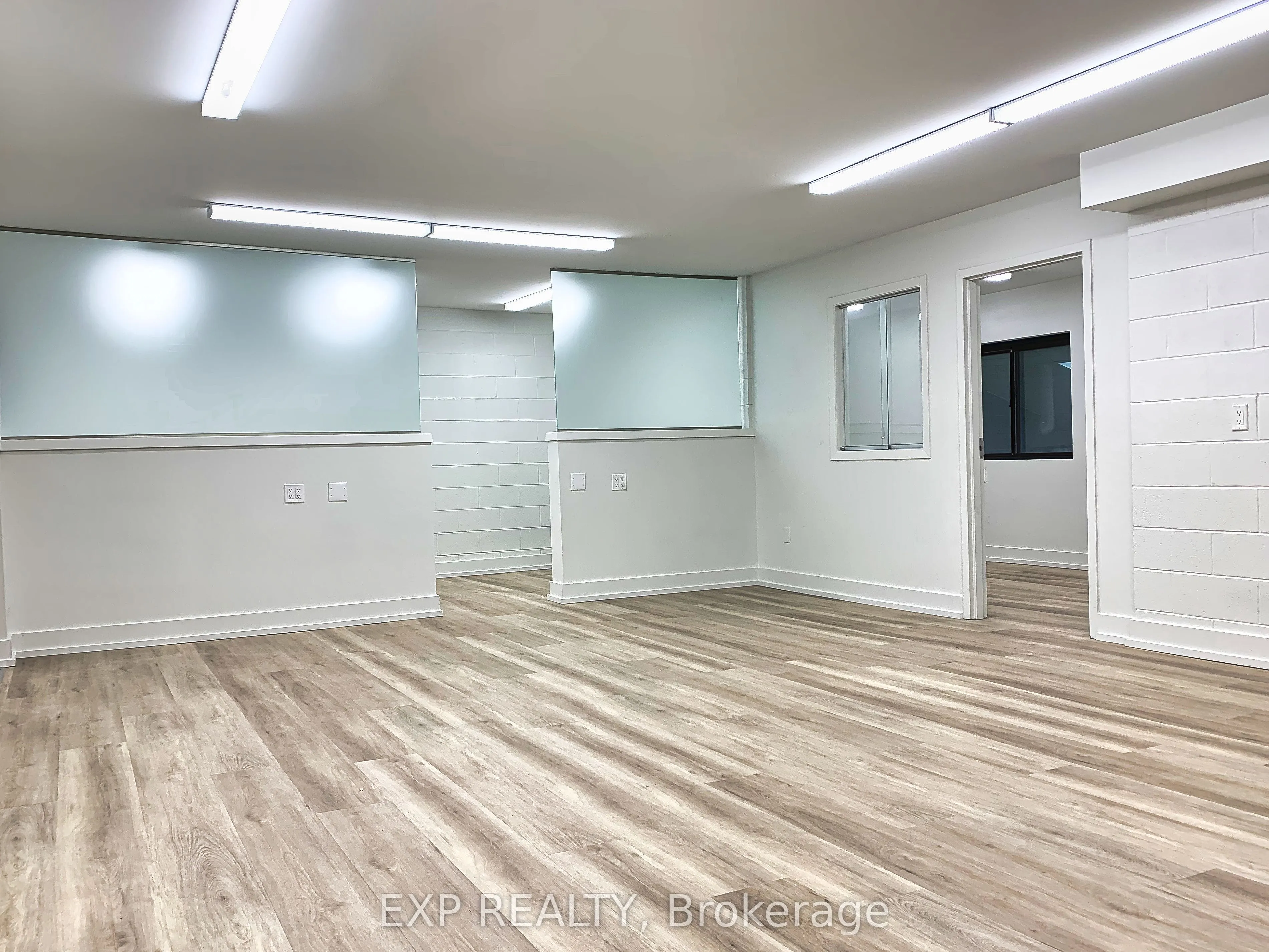 165 Plymouth Road, #P
