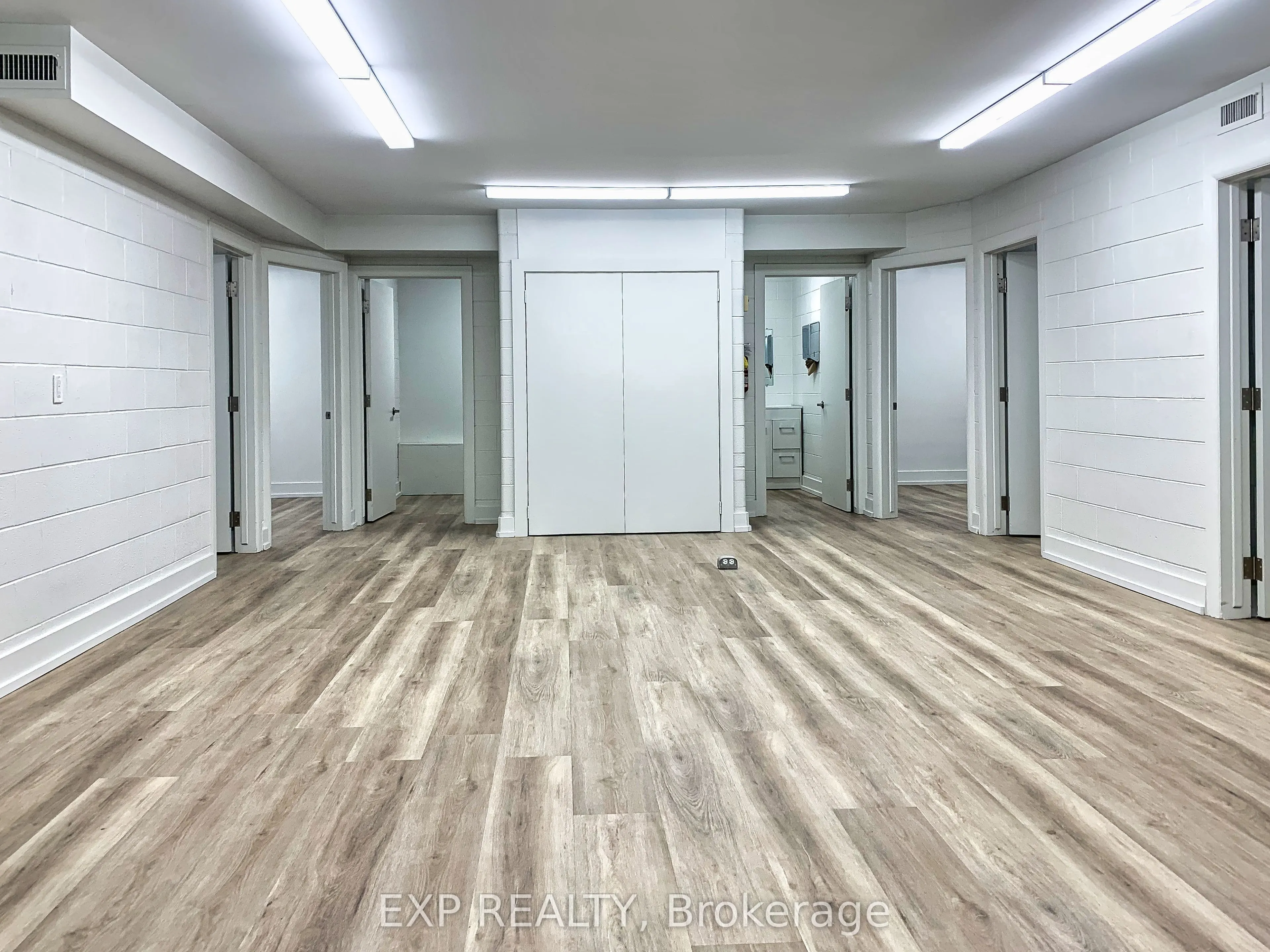 165 Plymouth Road, #4