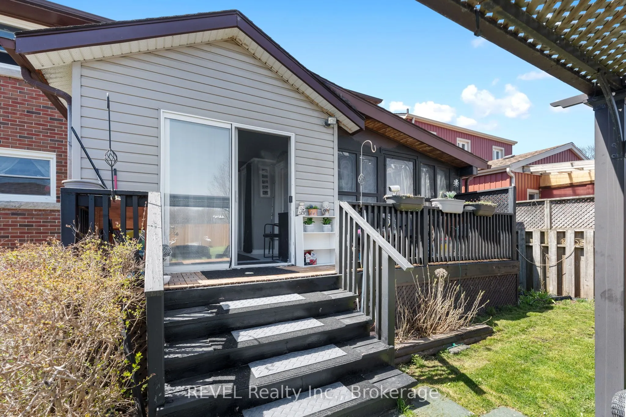 137 Wellington Street