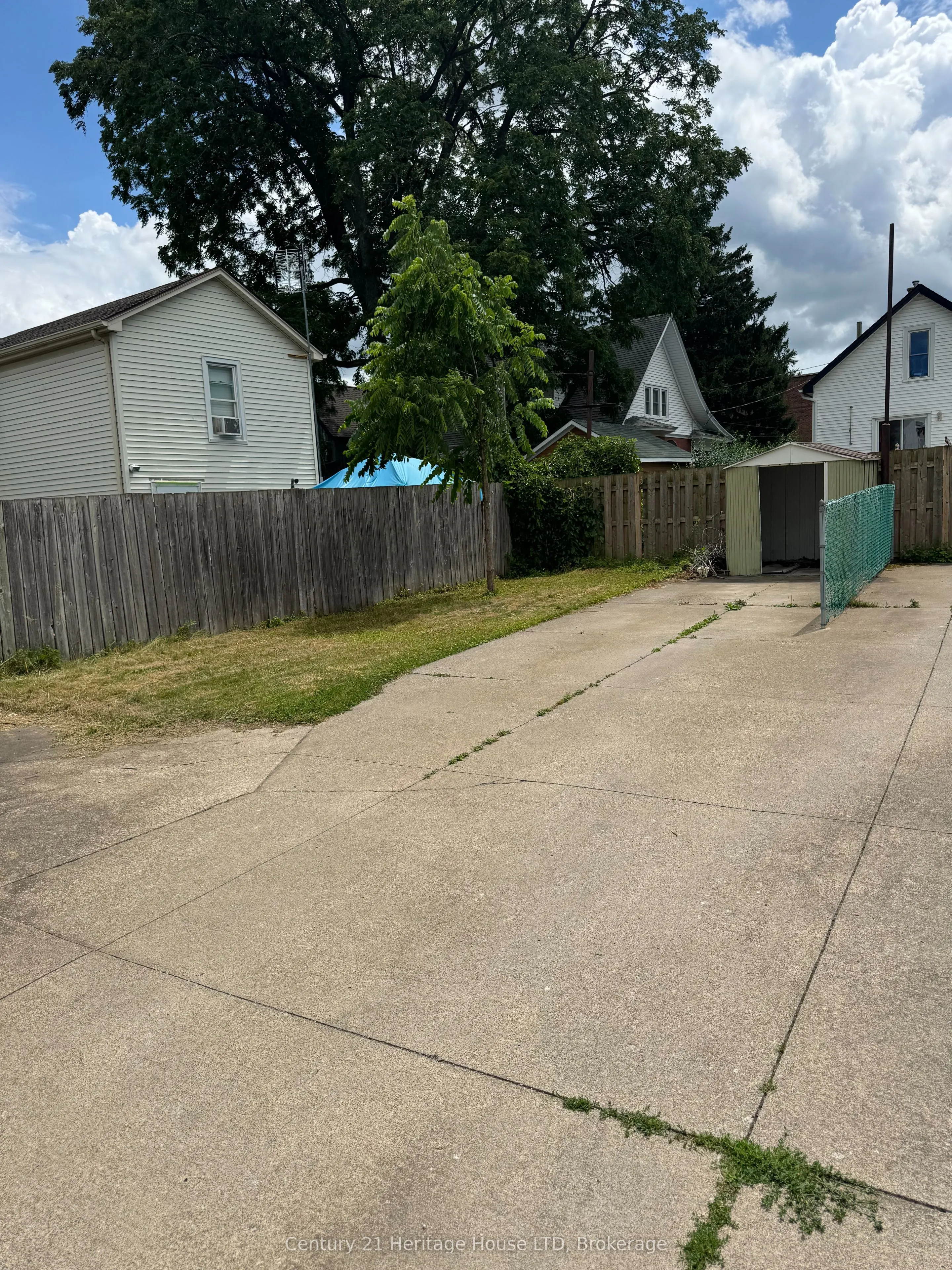 4688 Ryerson Crescent