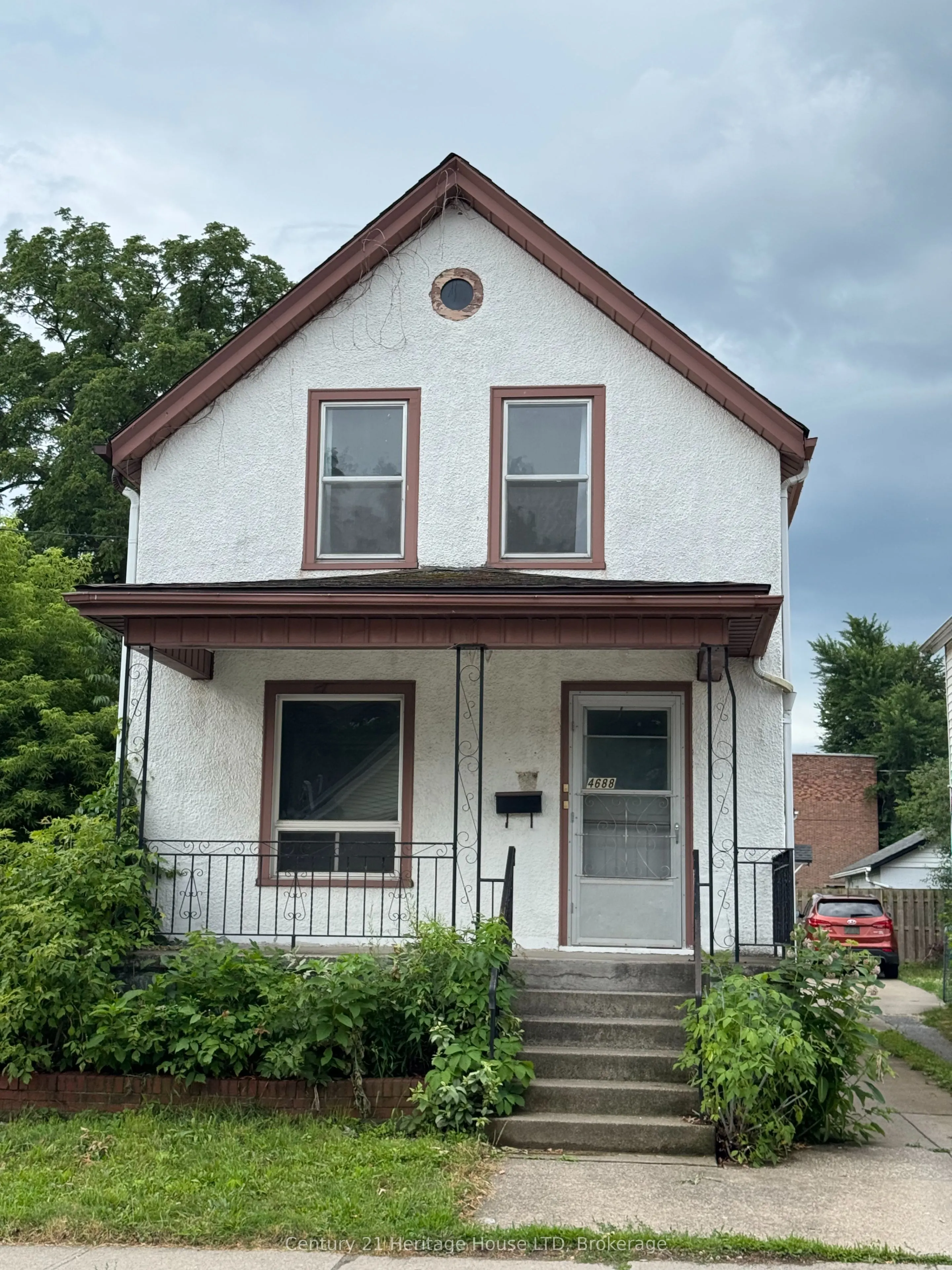4688 Ryerson Crescent