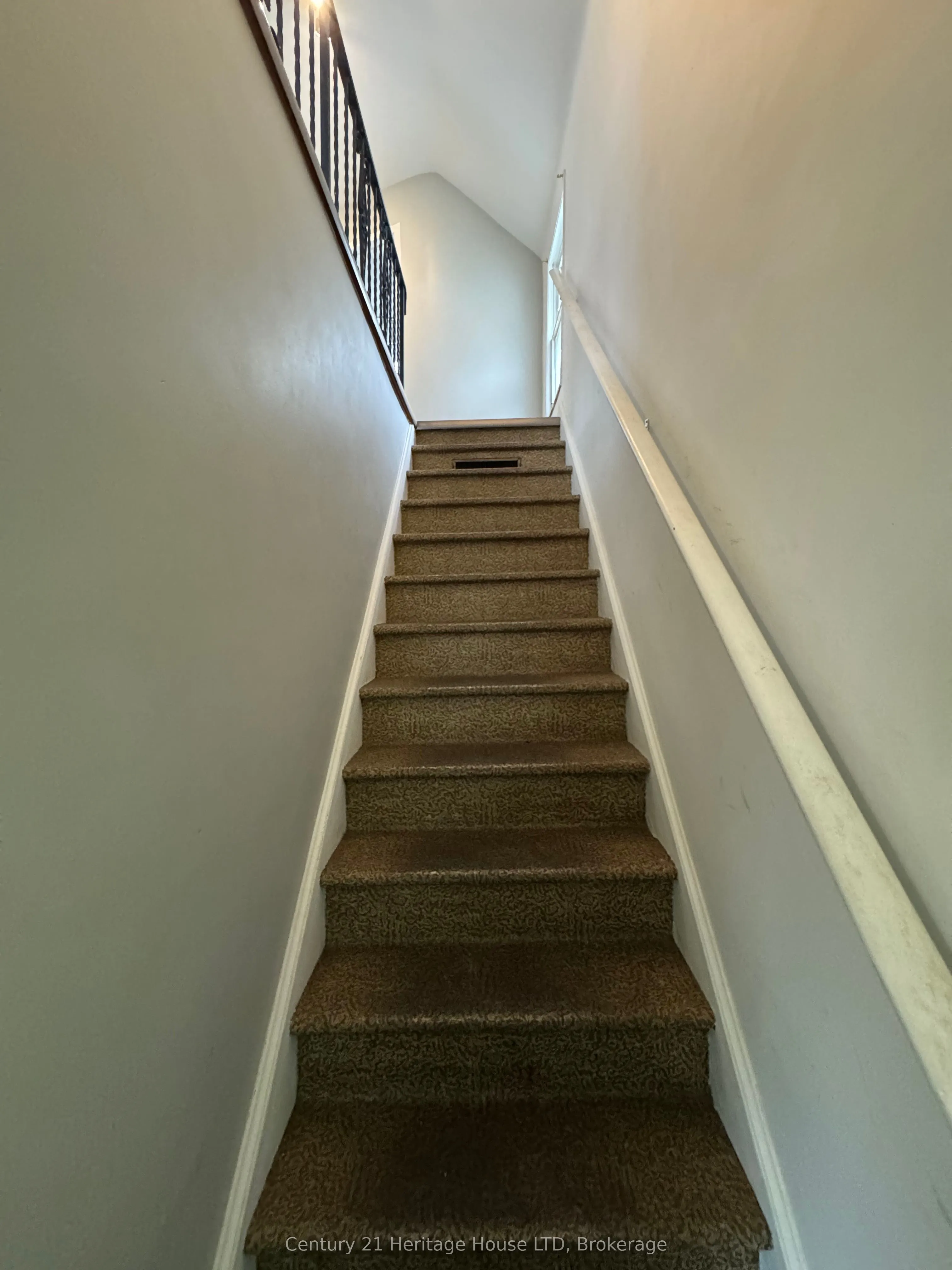 4688 Ryerson Crescent