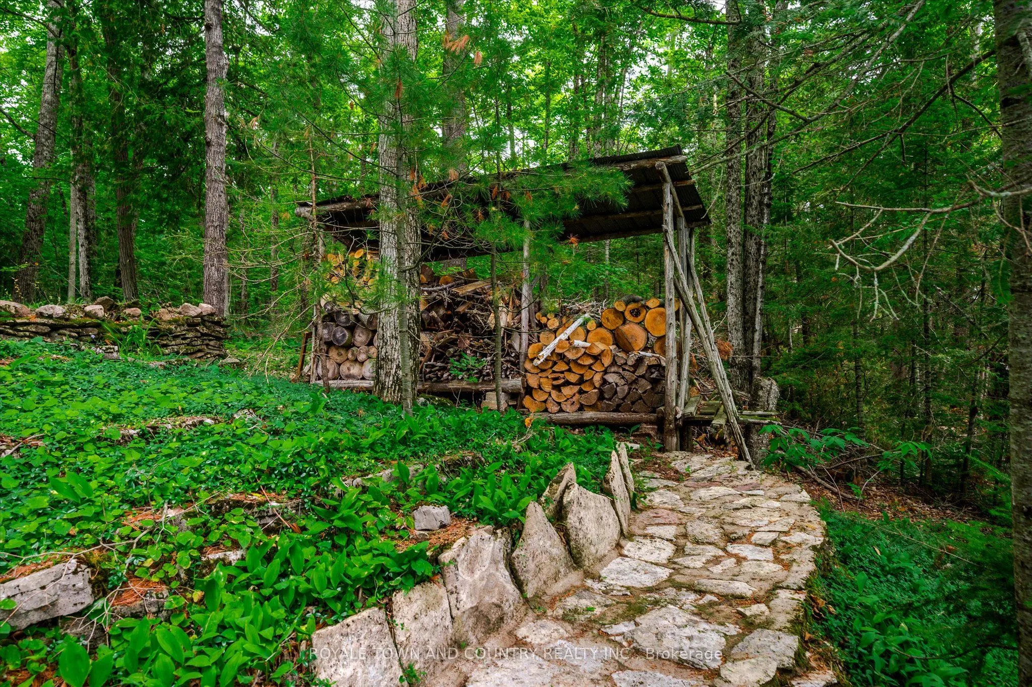 154 FOREST LANE Road