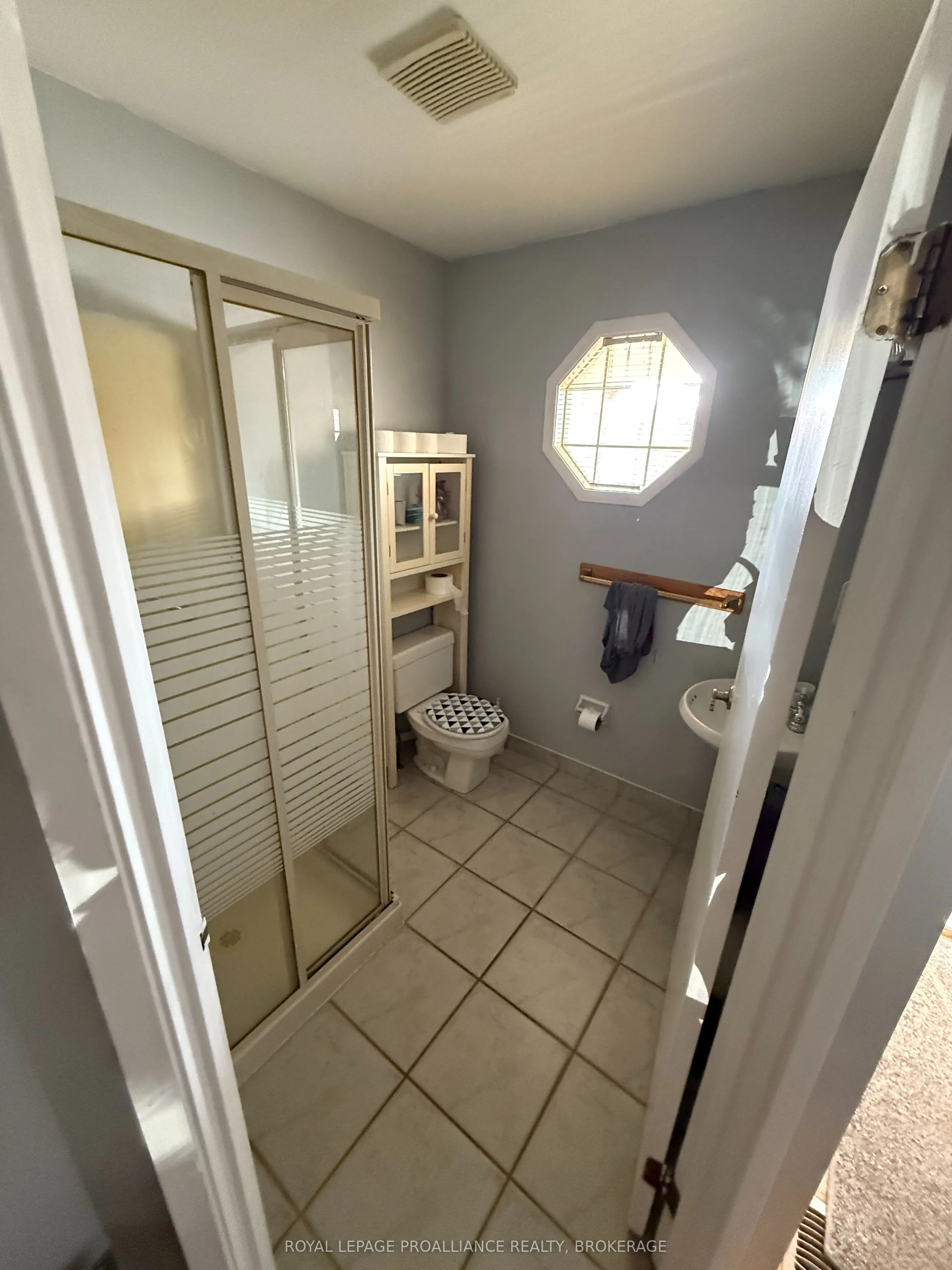 772 Littlestone Crescent