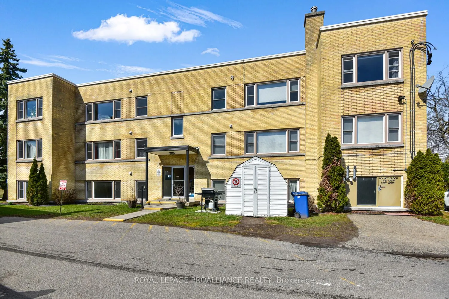 167 Pearl Street E, #8