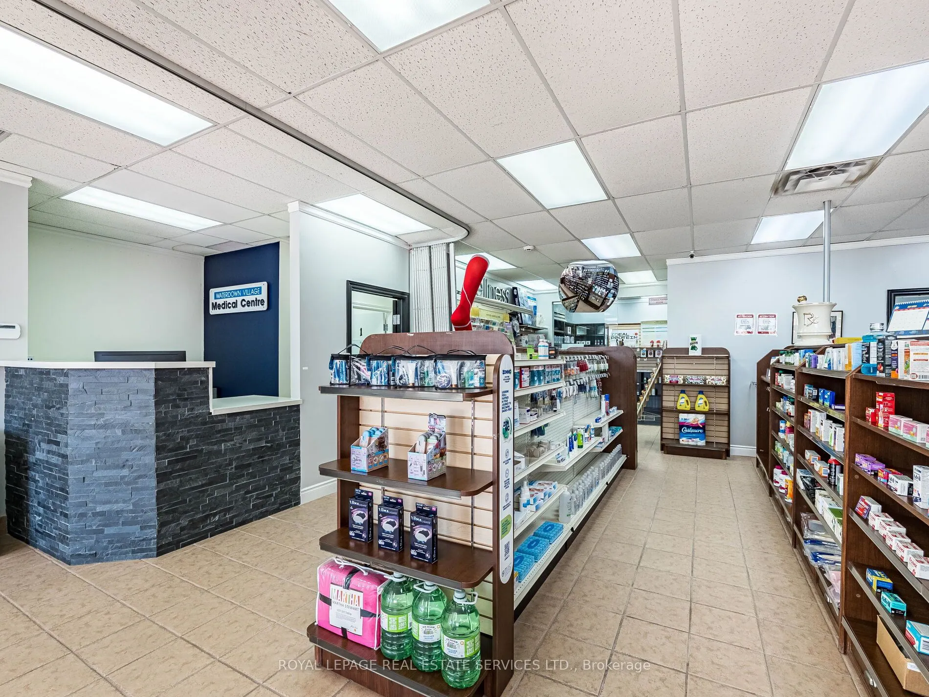 287 Dundas Street E, #4