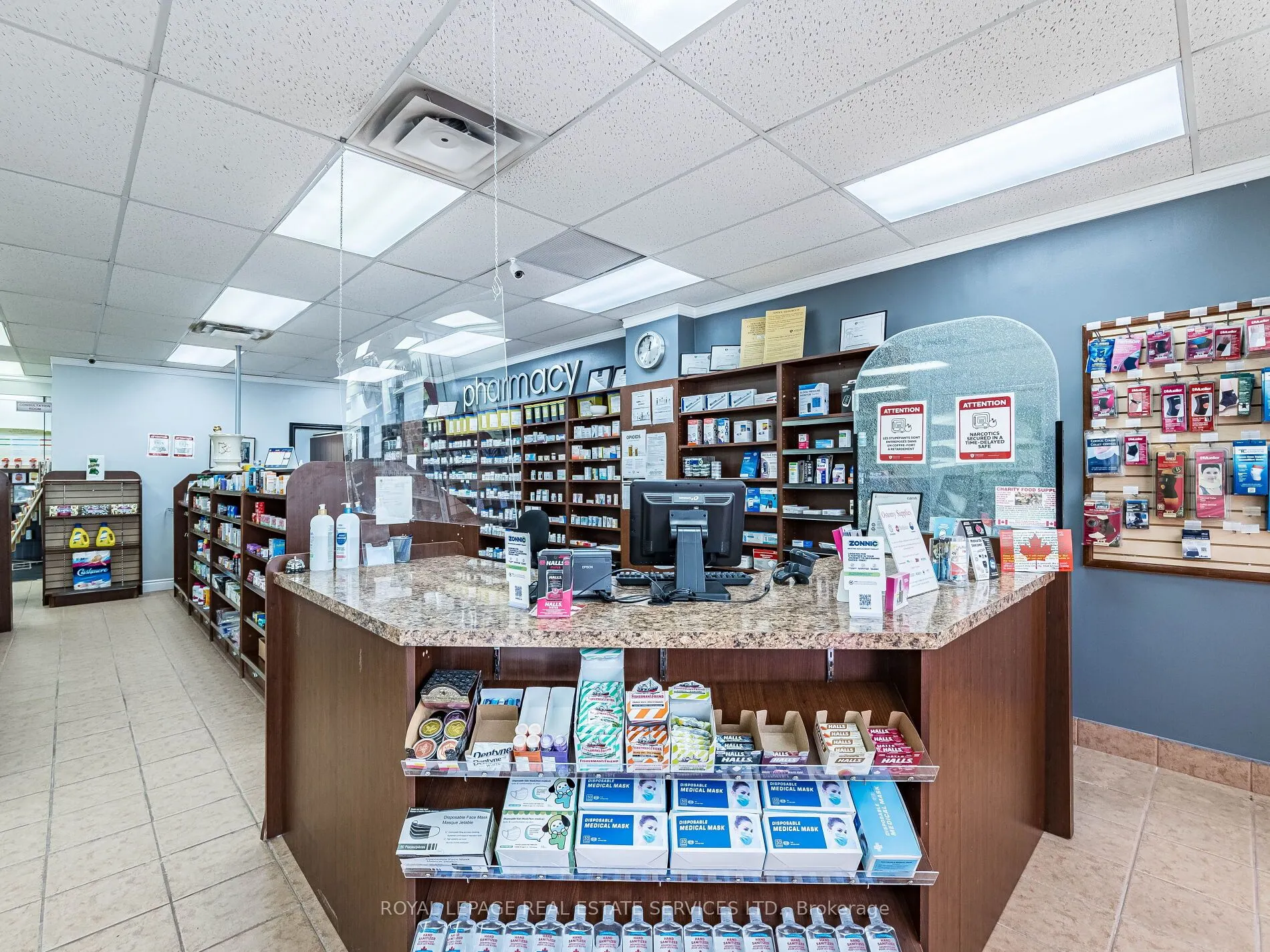 287 Dundas Street E, #4