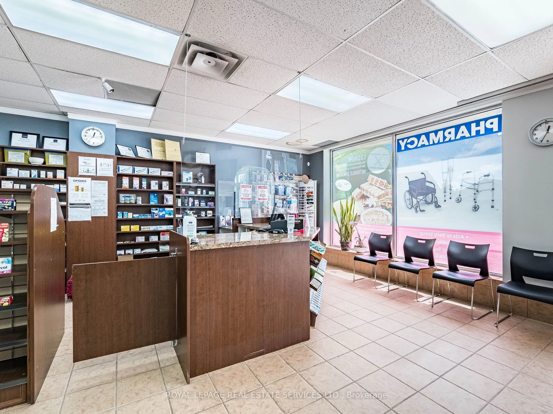 287 Dundas Street E, #4