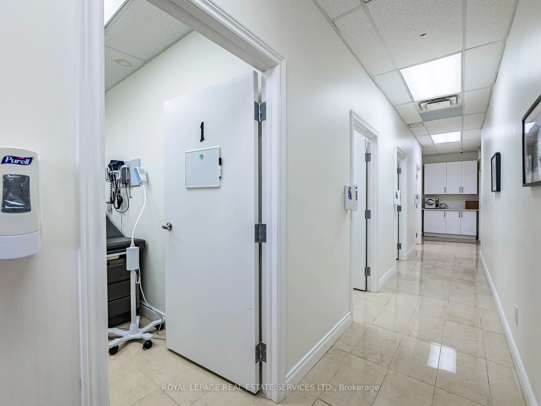 287 Dundas Street E, #4