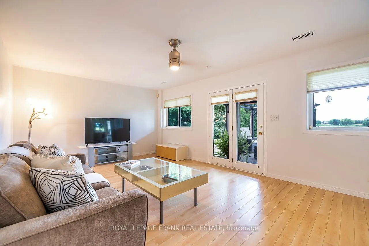 115 Oakdene Crescent