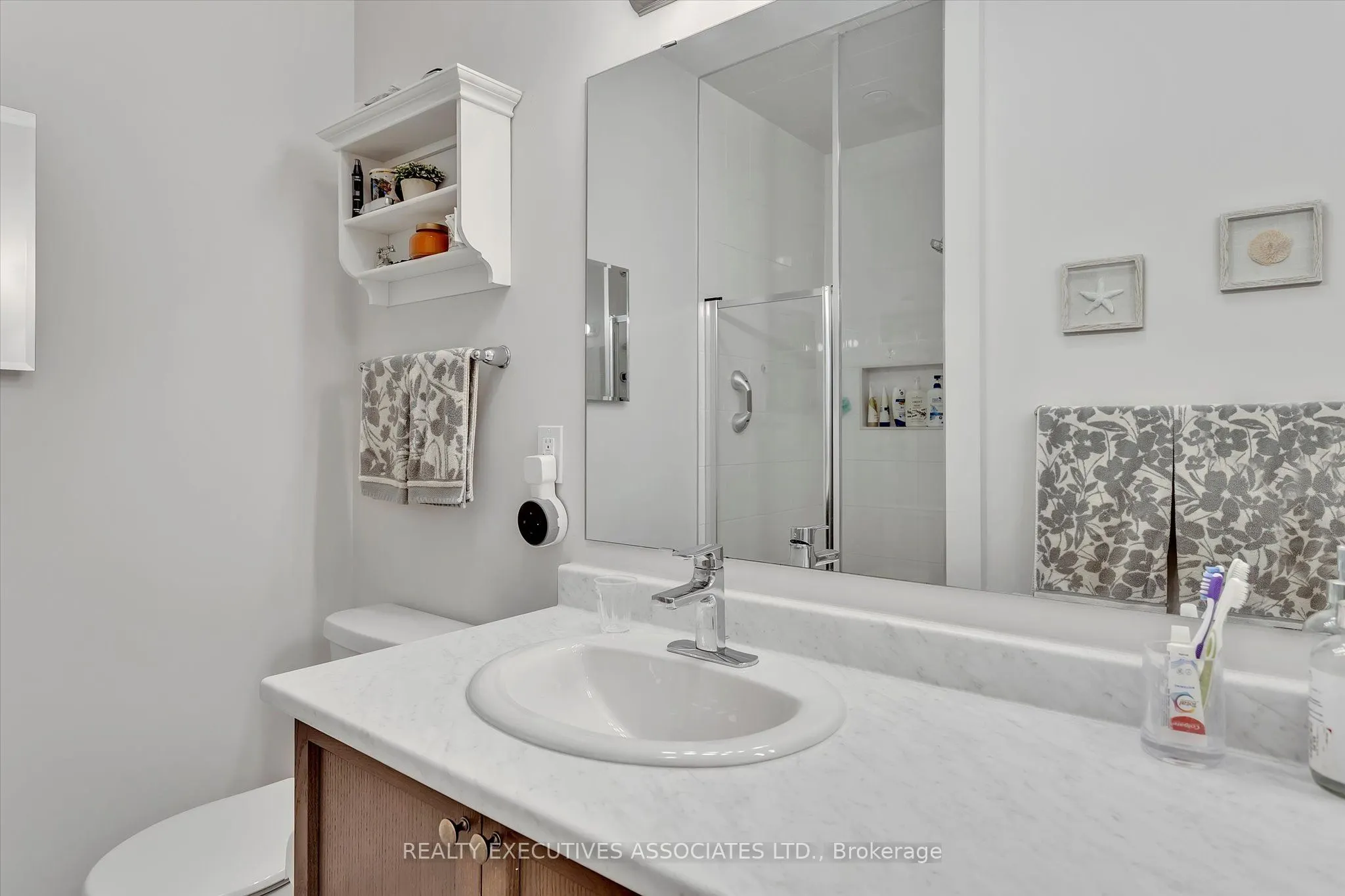 17 Lakewood Crescent, #36