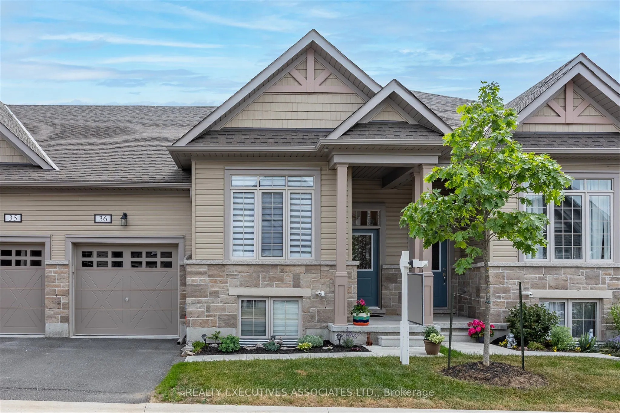 17 Lakewood Crescent, #36