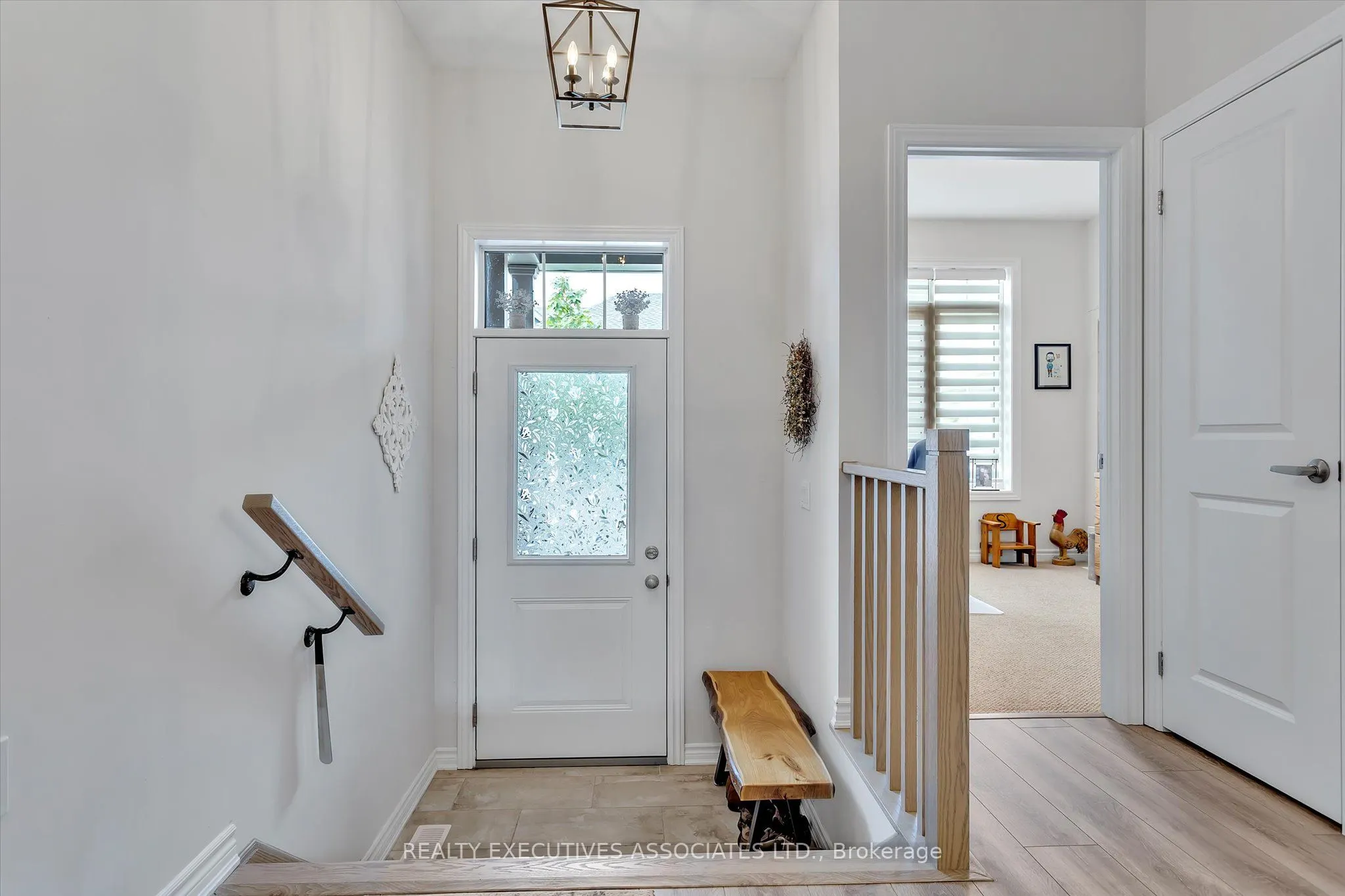 17 Lakewood Crescent, #36