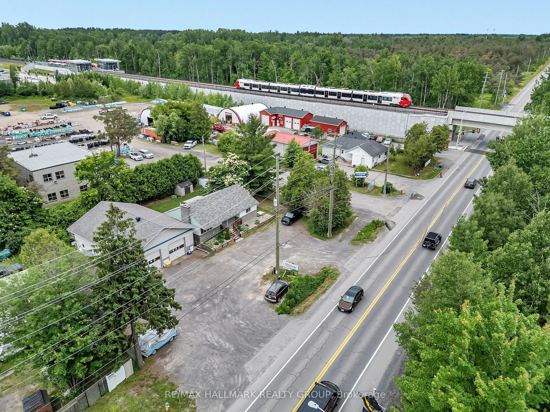 2460 Leitrim Road