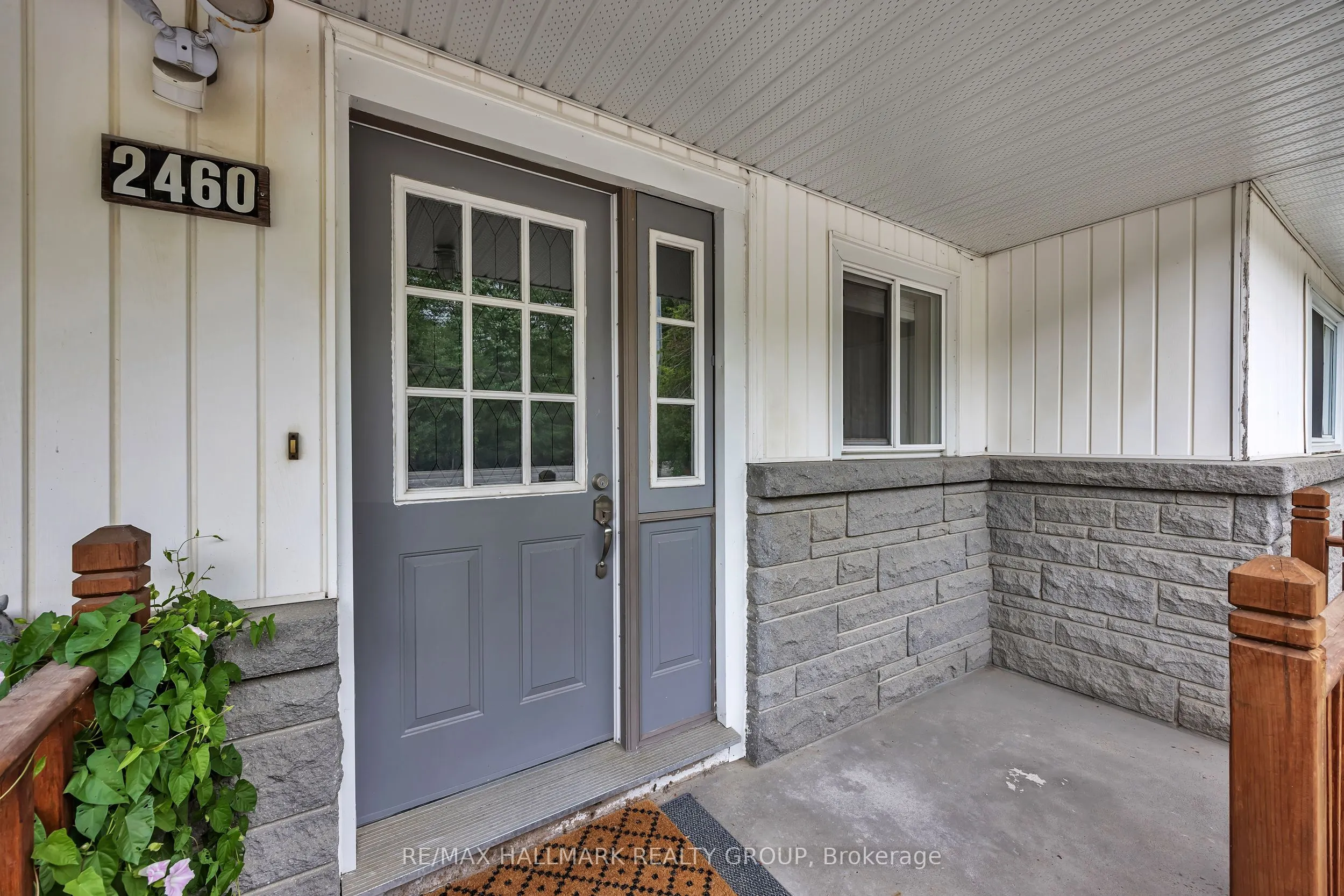 2460 Leitrim Road