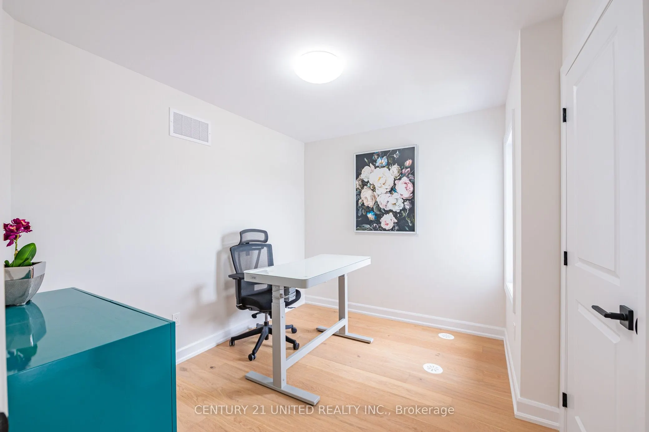 303 Mullighan Gardens