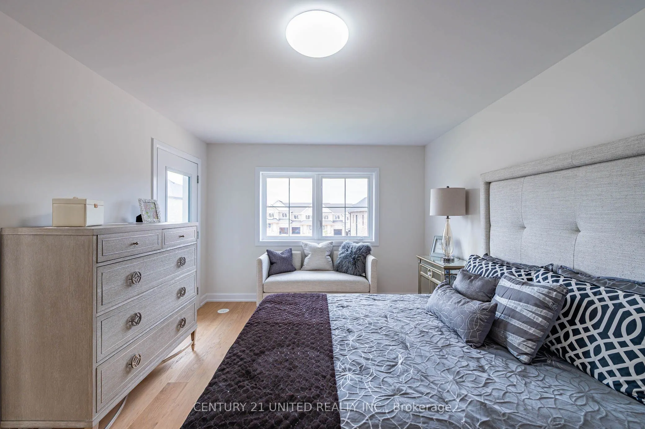 303 Mullighan Gardens