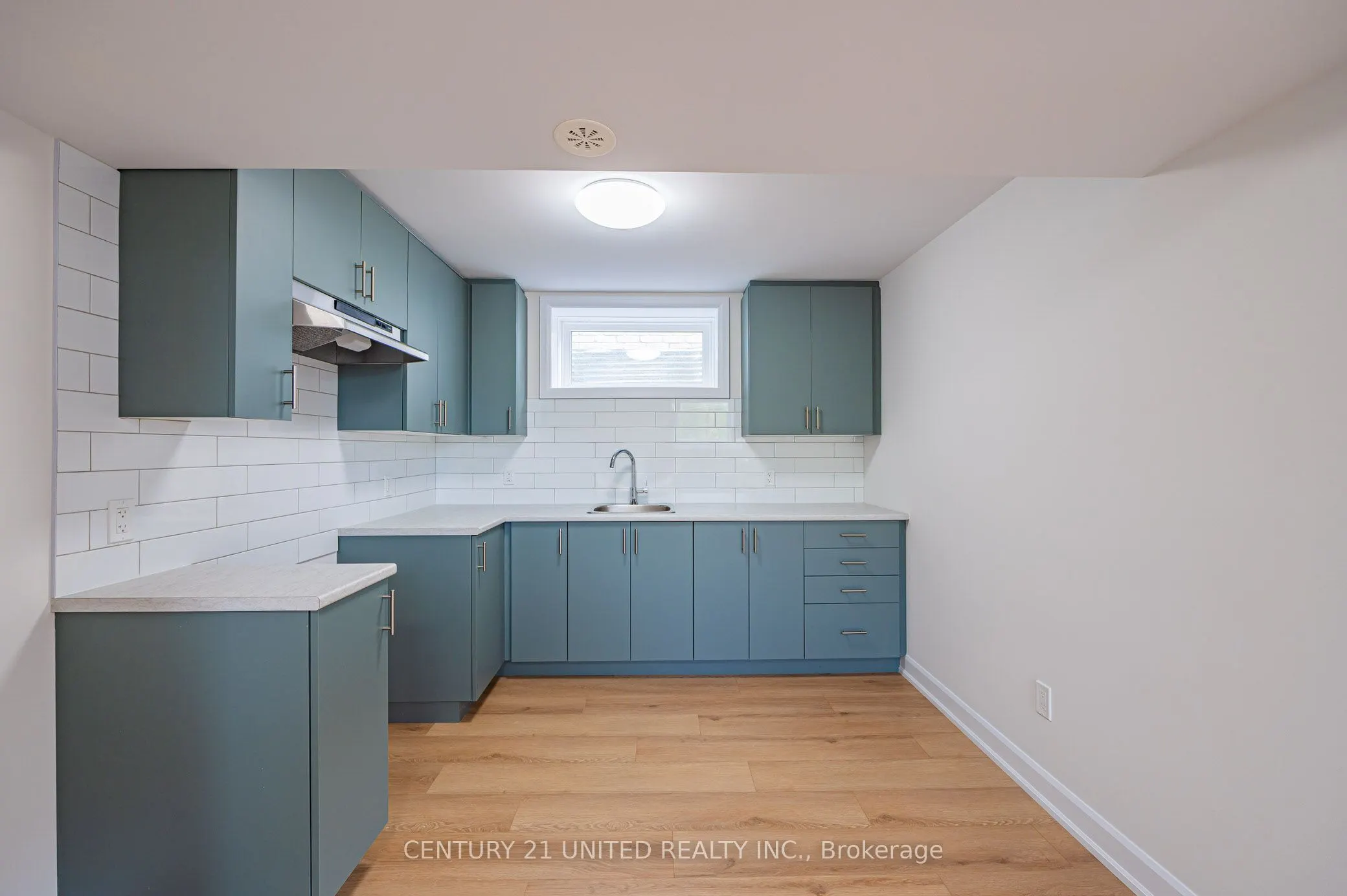 303 Mullighan Gardens
