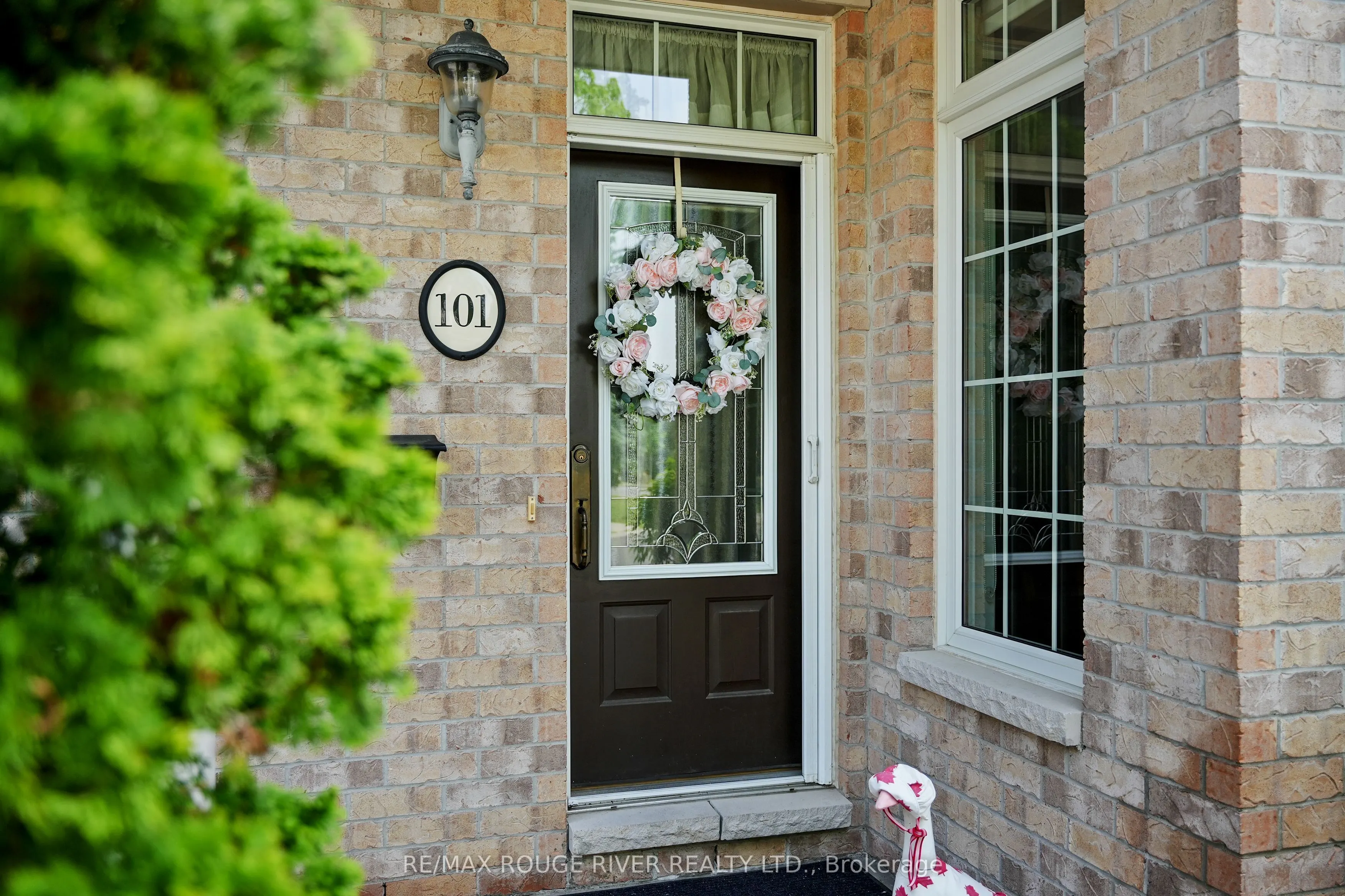 120 University Avenue E, #101