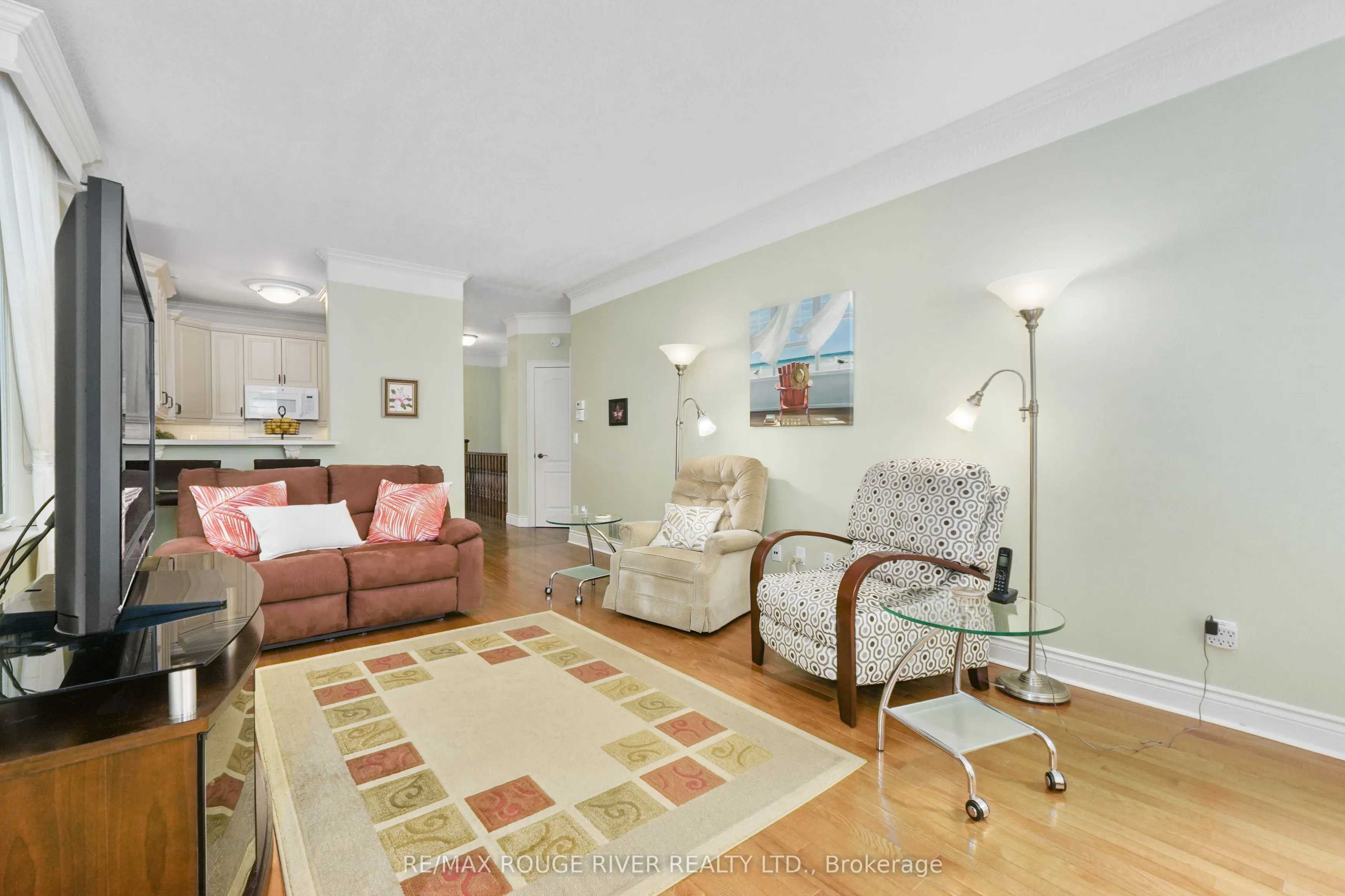 120 University Avenue E, #101