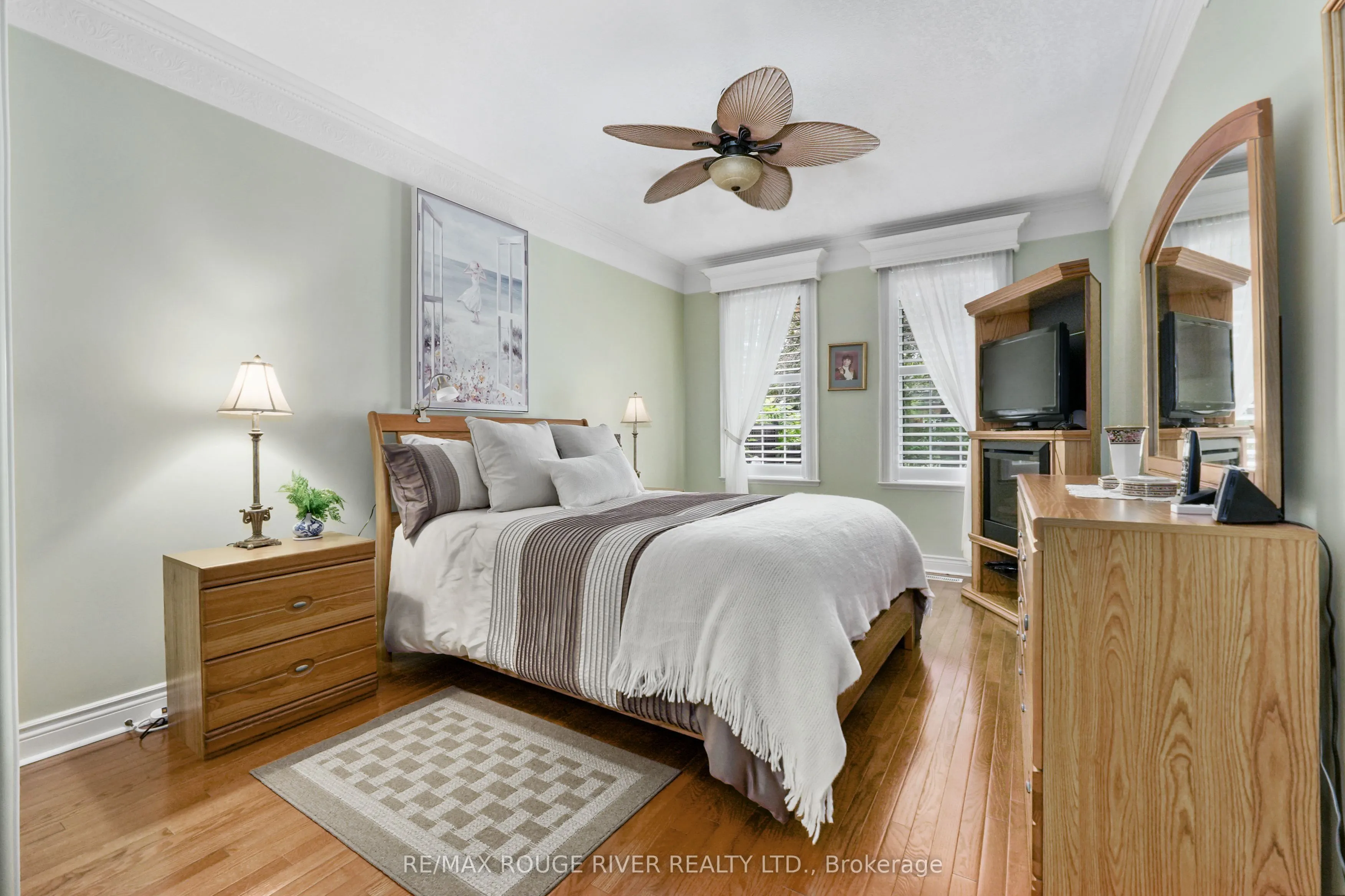 120 University Avenue E, #101