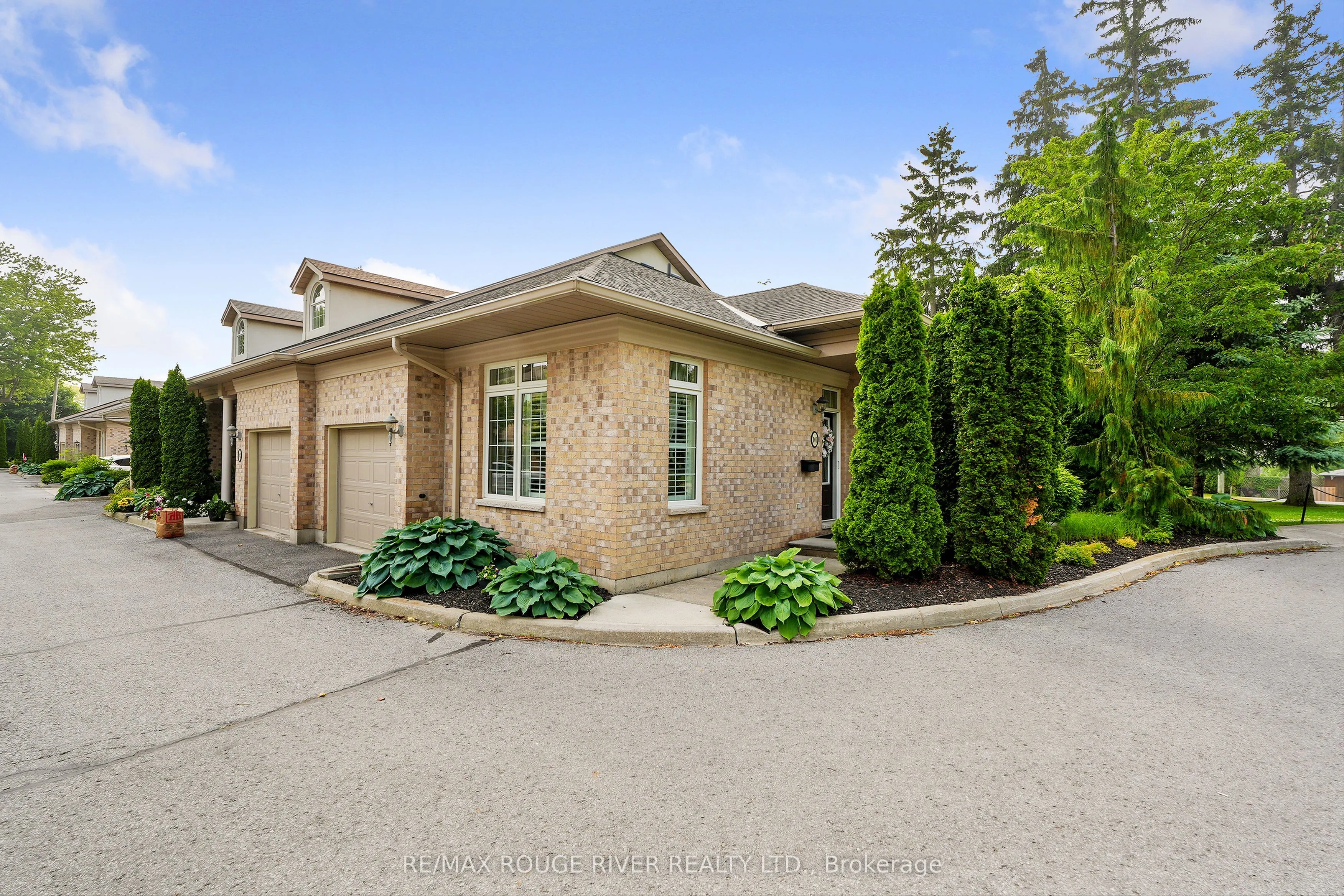 120 University Avenue E, #101