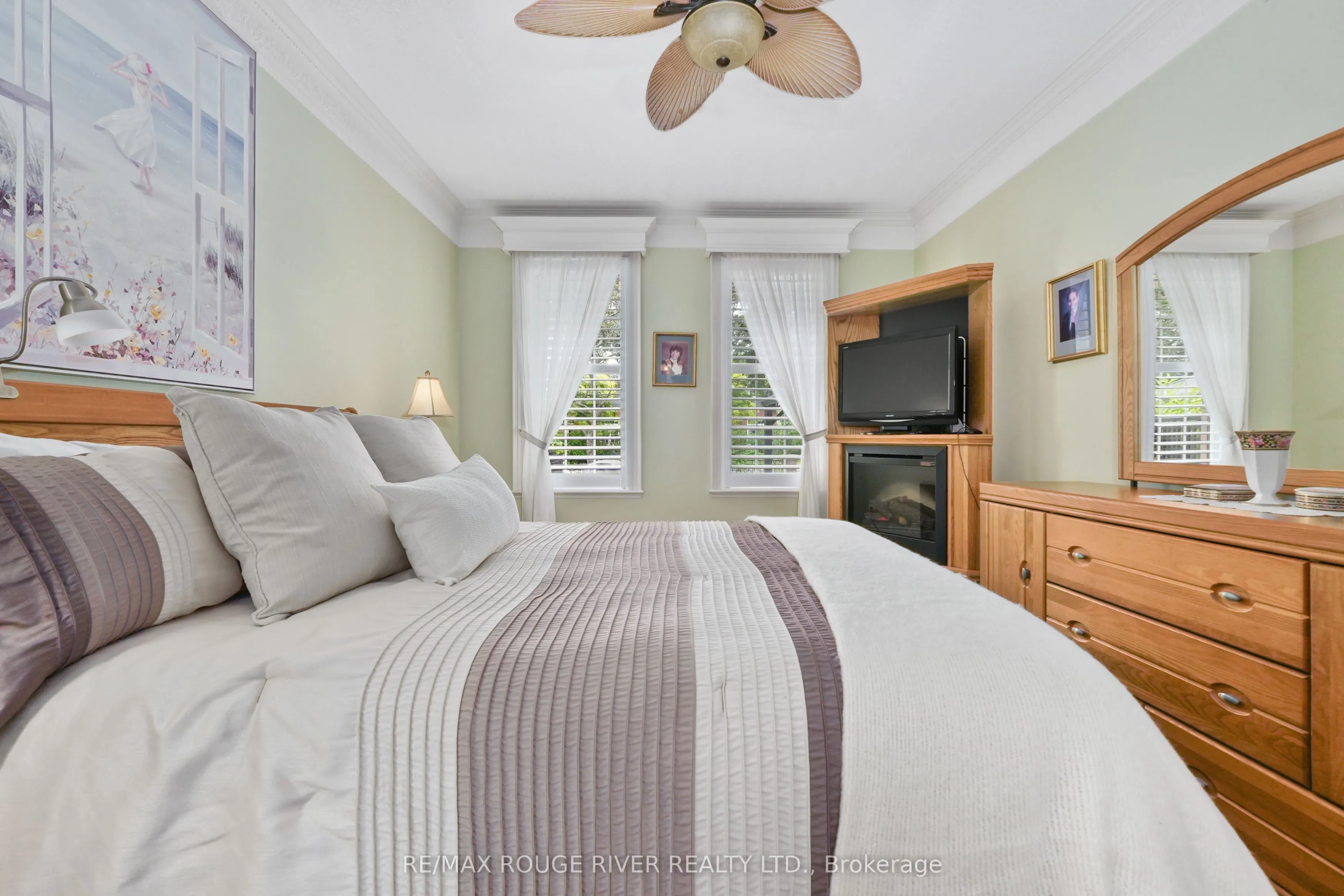 120 University Avenue E, #101