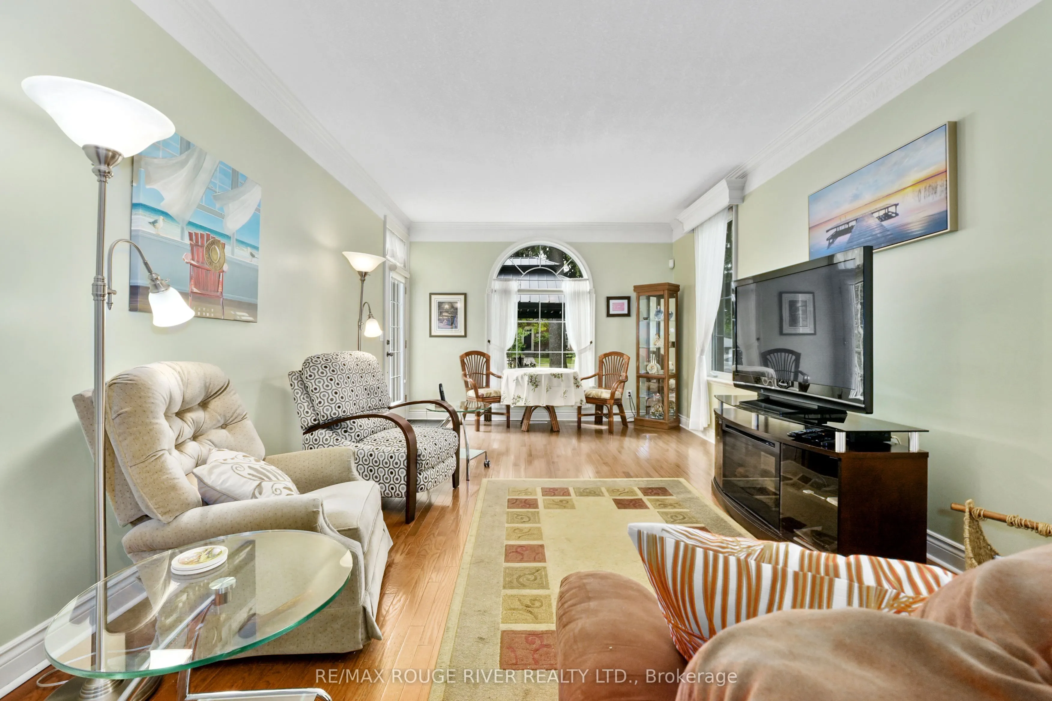 120 University Avenue E, #101