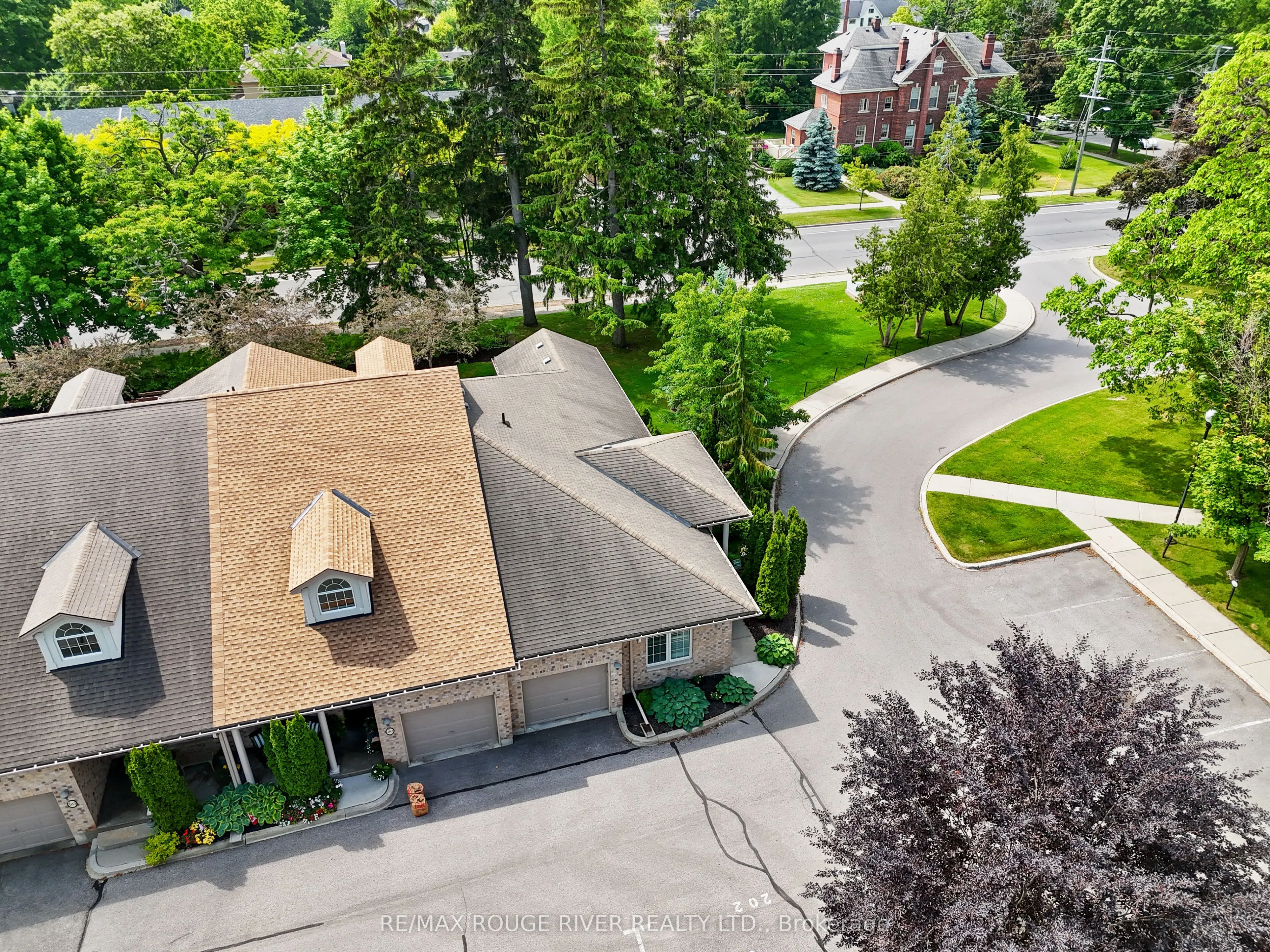 120 University Avenue E, #101
