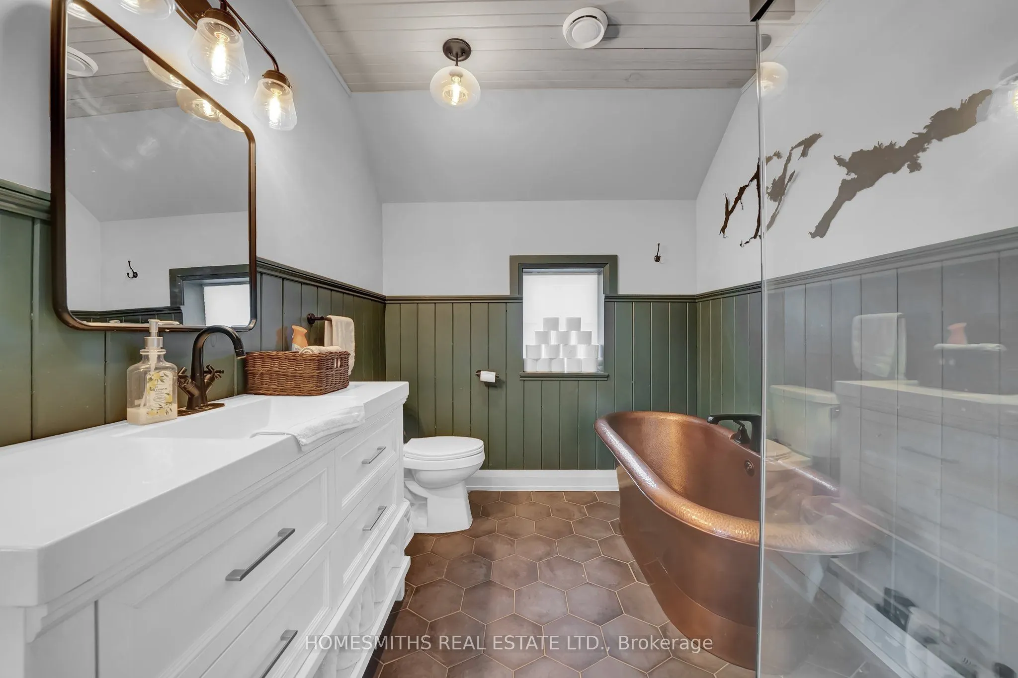2374 CROWES LANDING Road