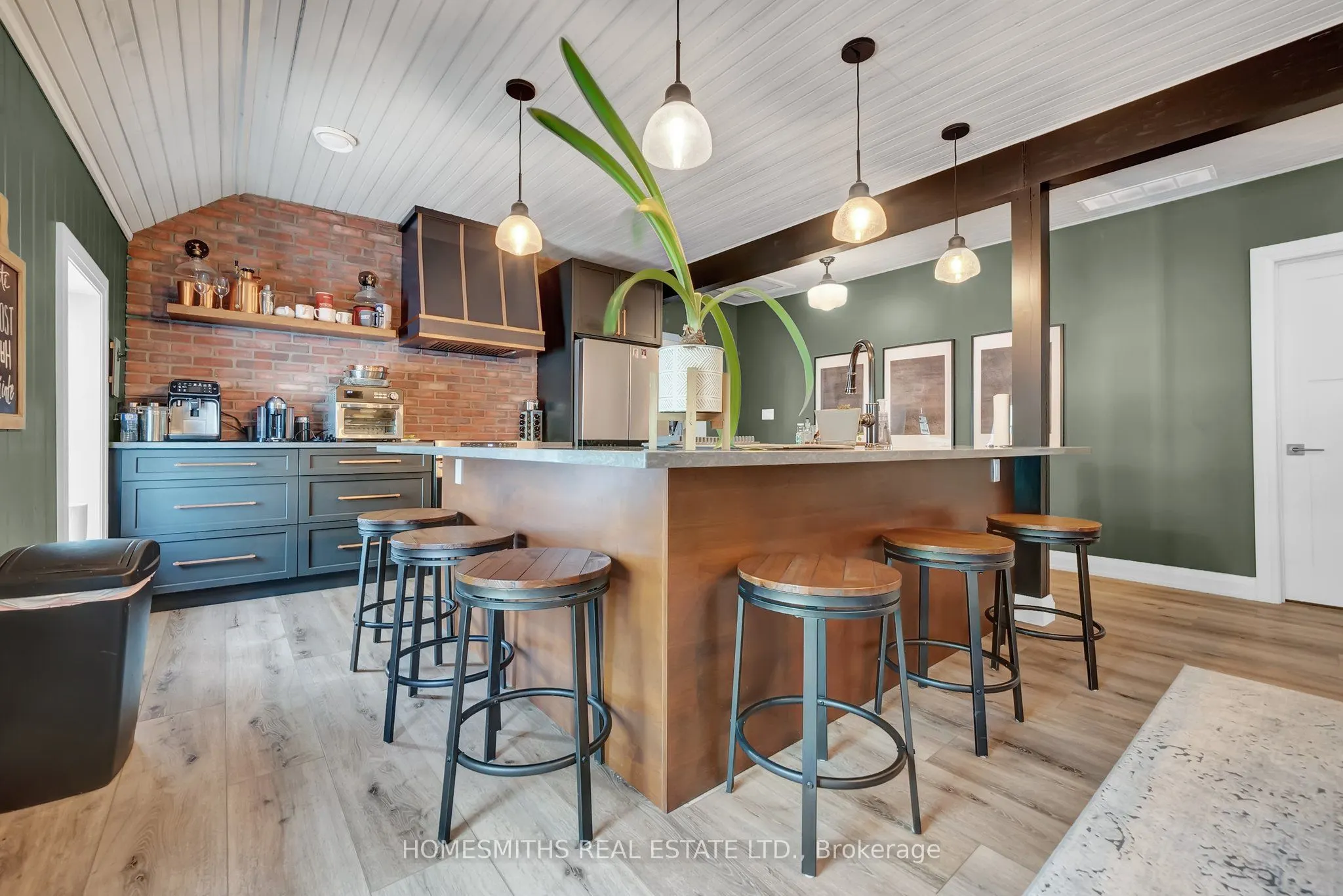 2374 CROWES LANDING Road