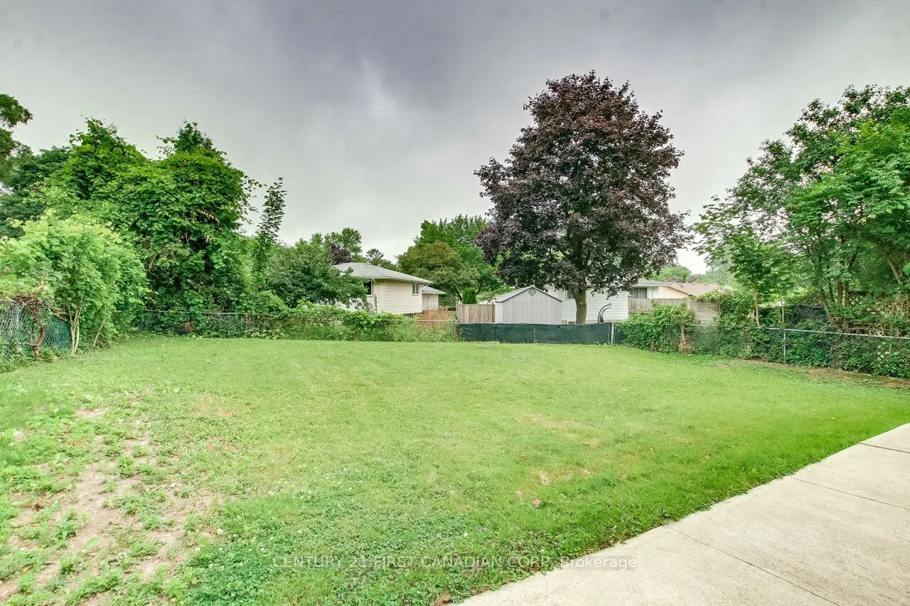 440 Castlegrove Boulevard