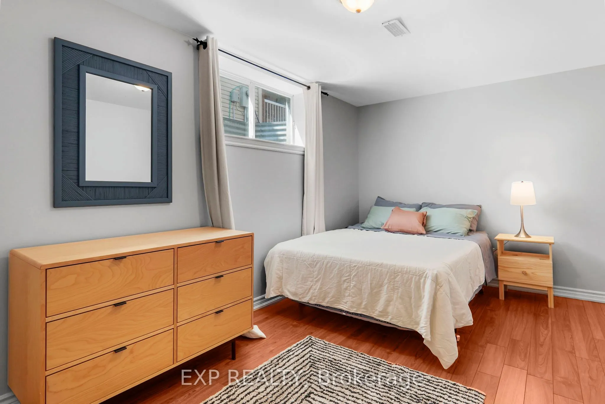 114 ECHOWOODS Avenue