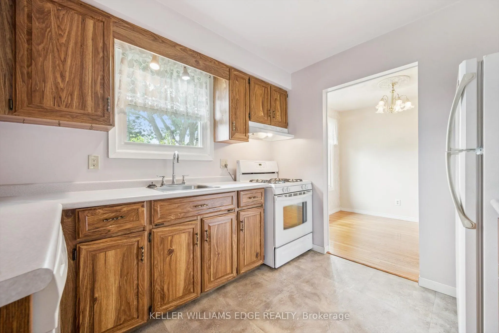 341 Redford Crescent