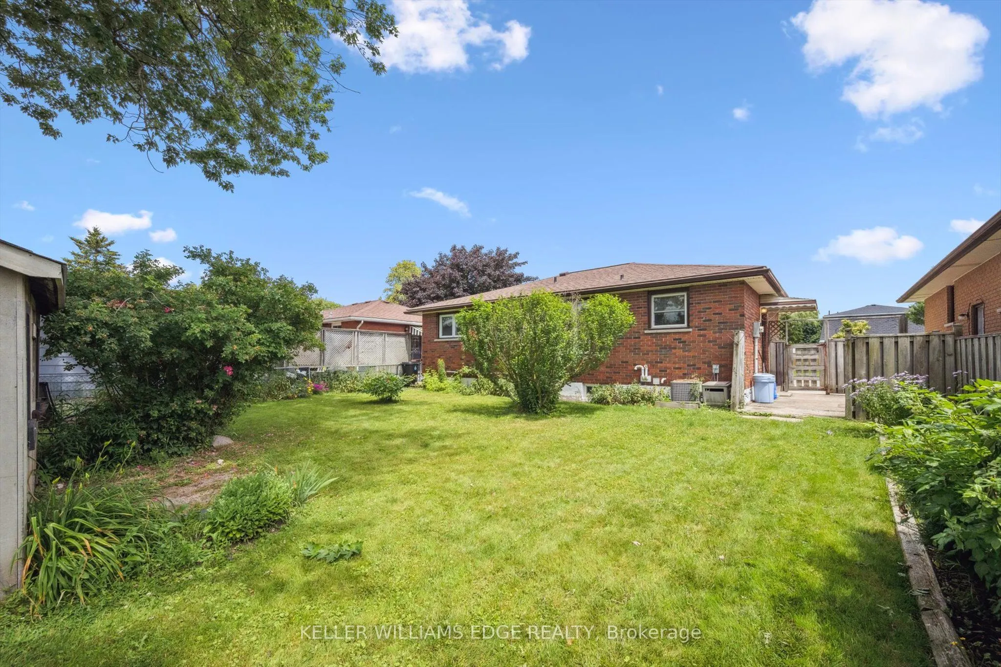 341 Redford Crescent