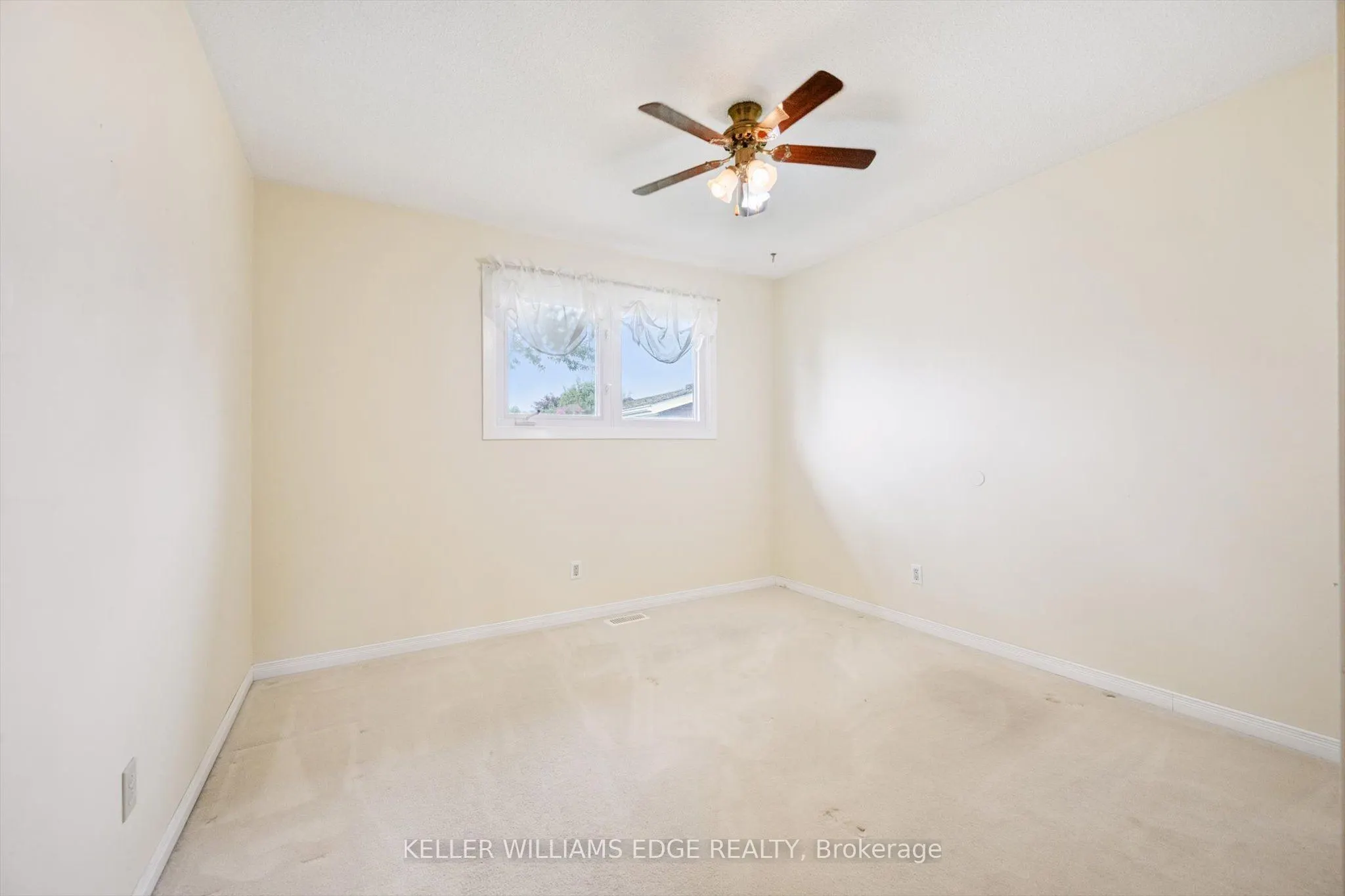 341 Redford Crescent