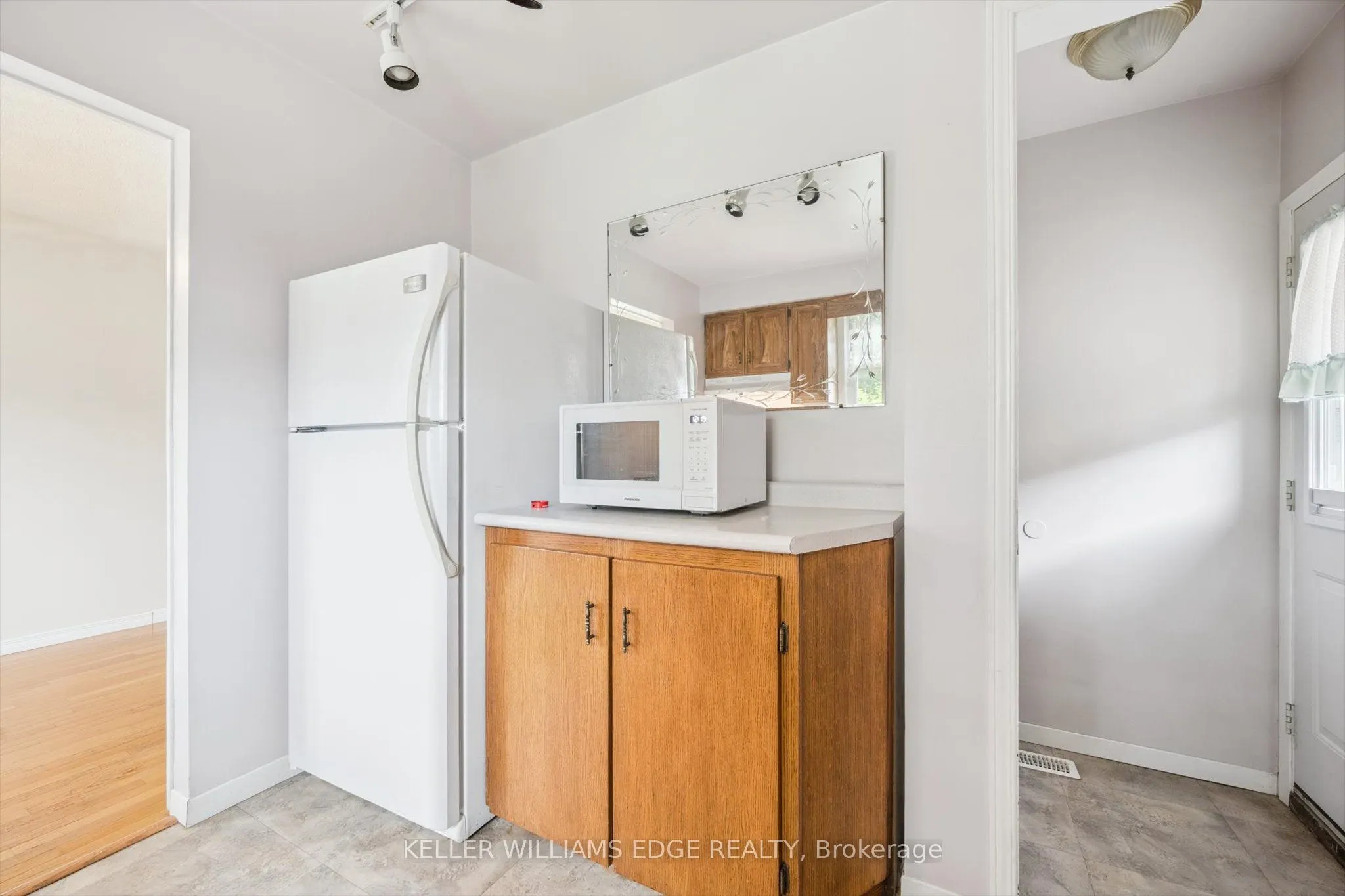 341 Redford Crescent