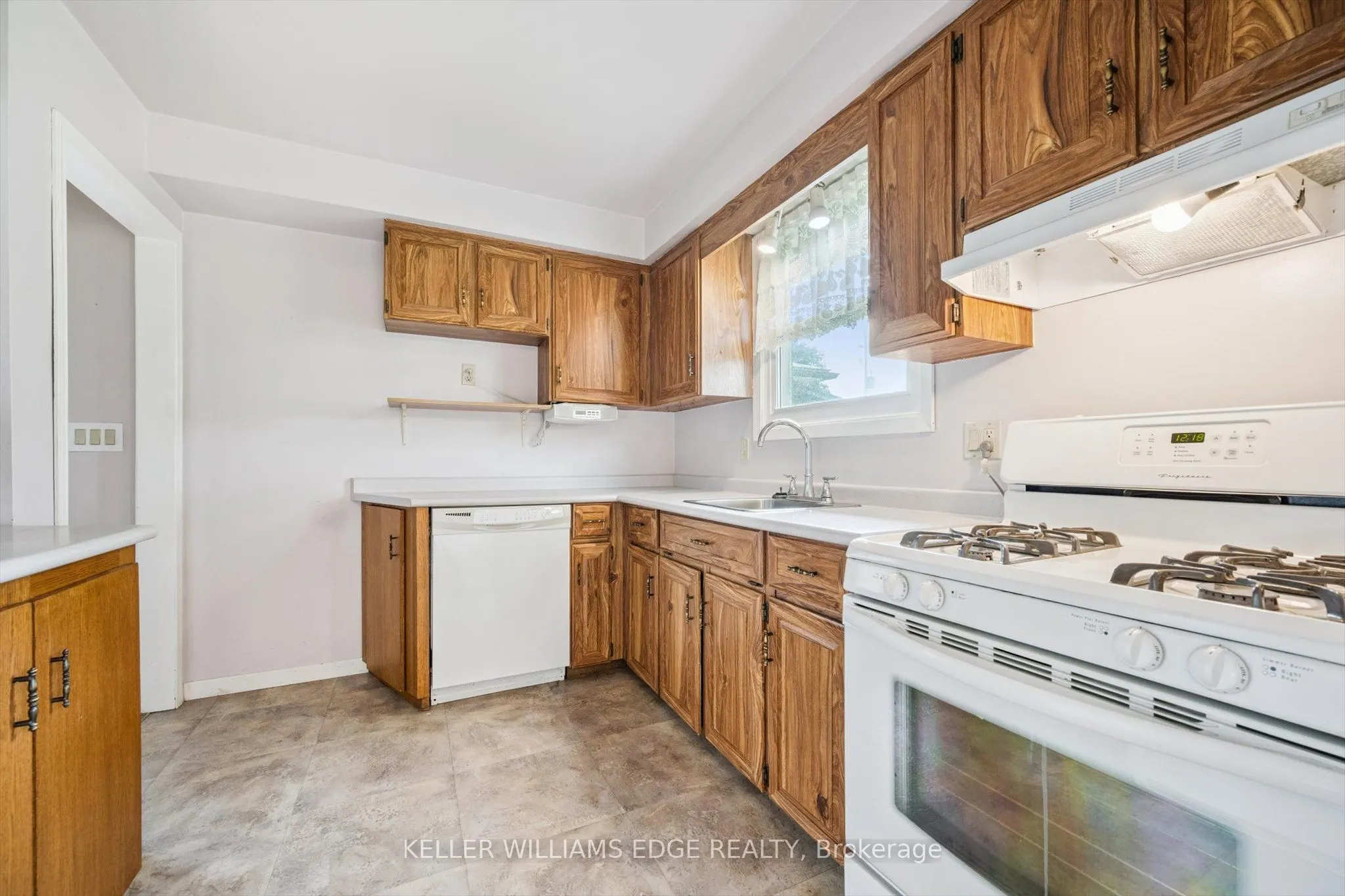 341 Redford Crescent