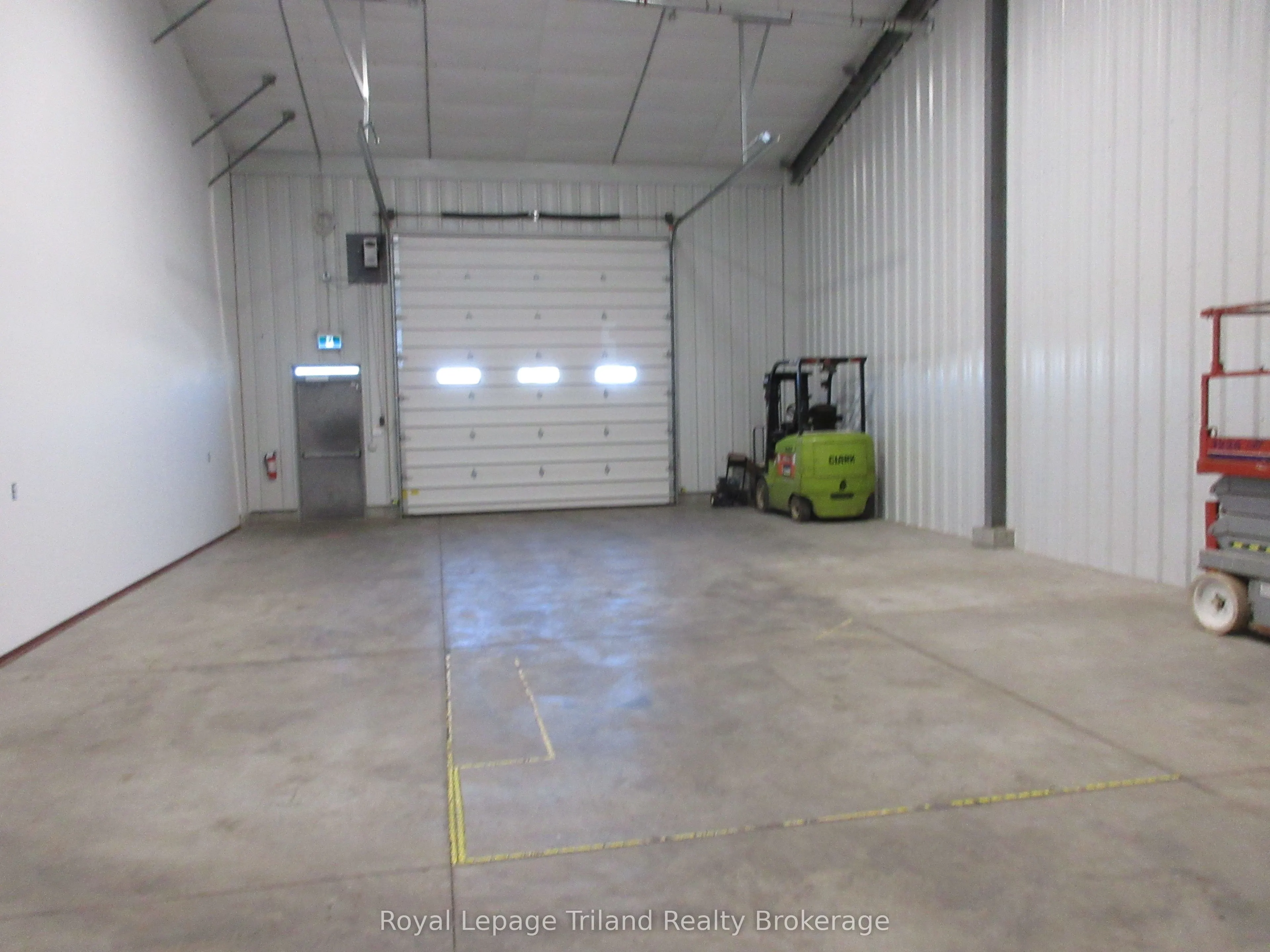 1099 Commerce Way, #5