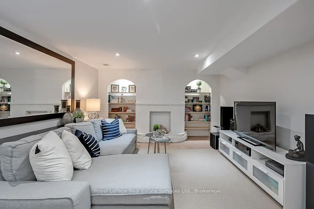 23 Lorne Avenue