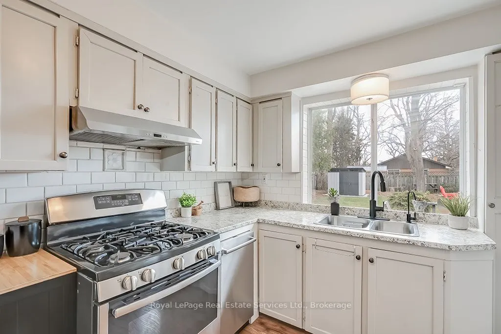 23 Lorne Avenue