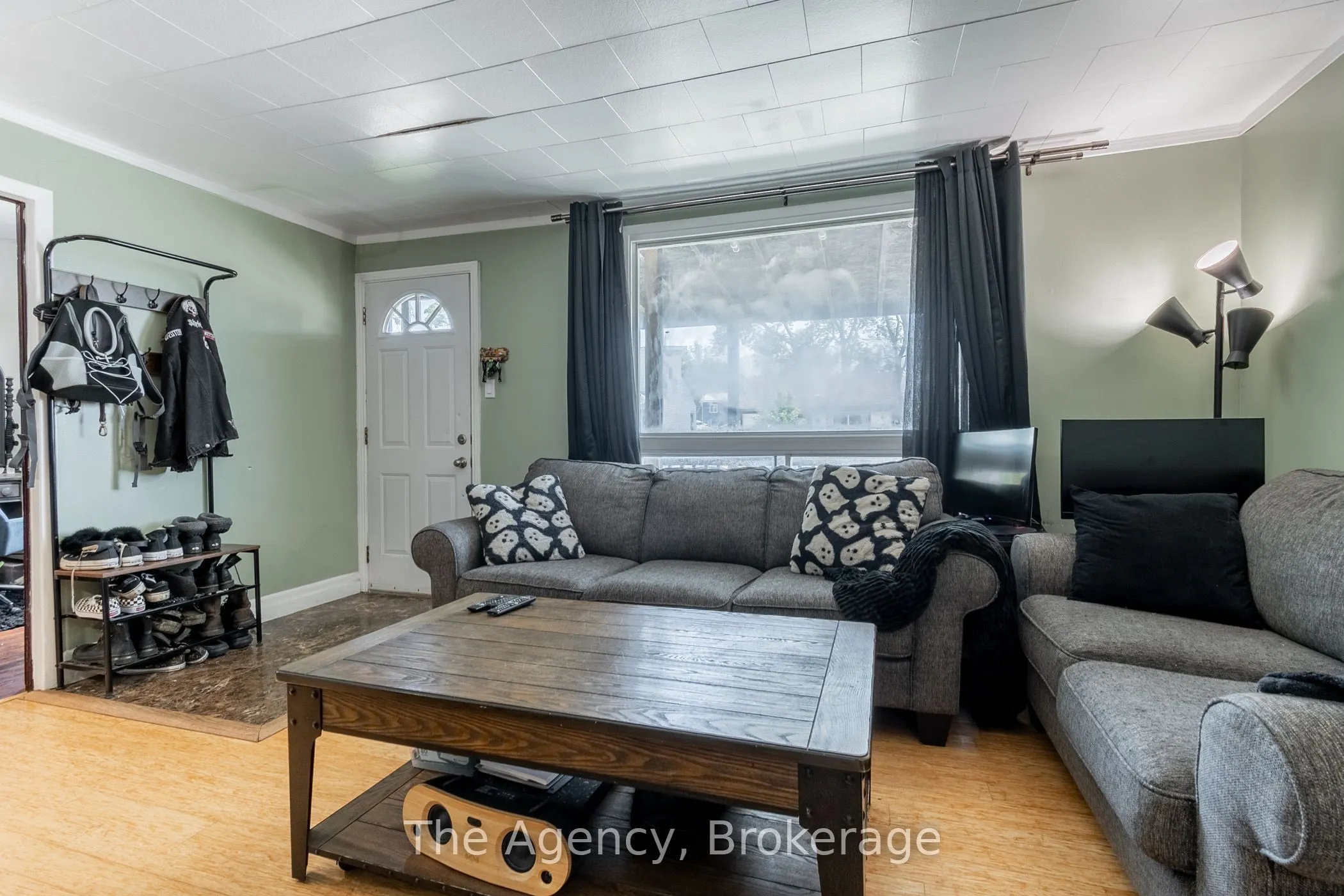12 Ajax Avenue