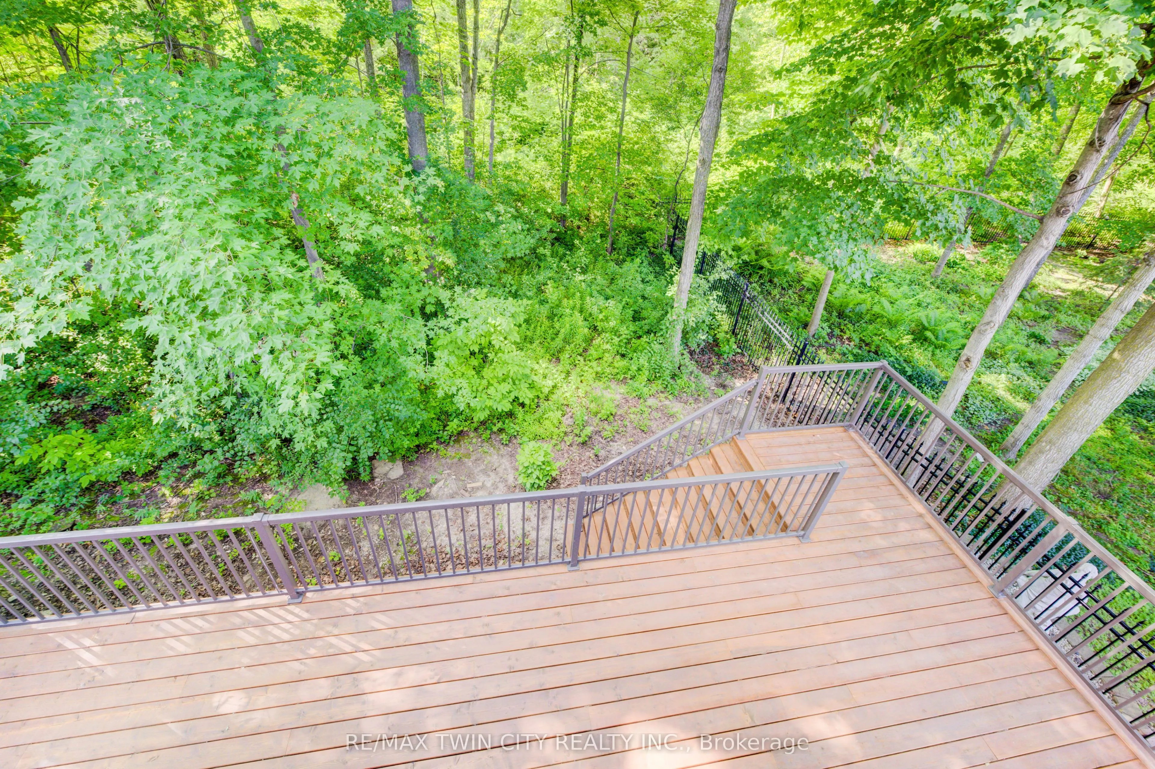 391 Northlake Drive